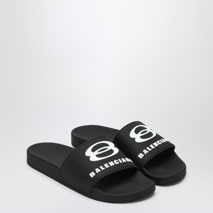 o1d2blof0226 Rubber Slides Slippers in Black