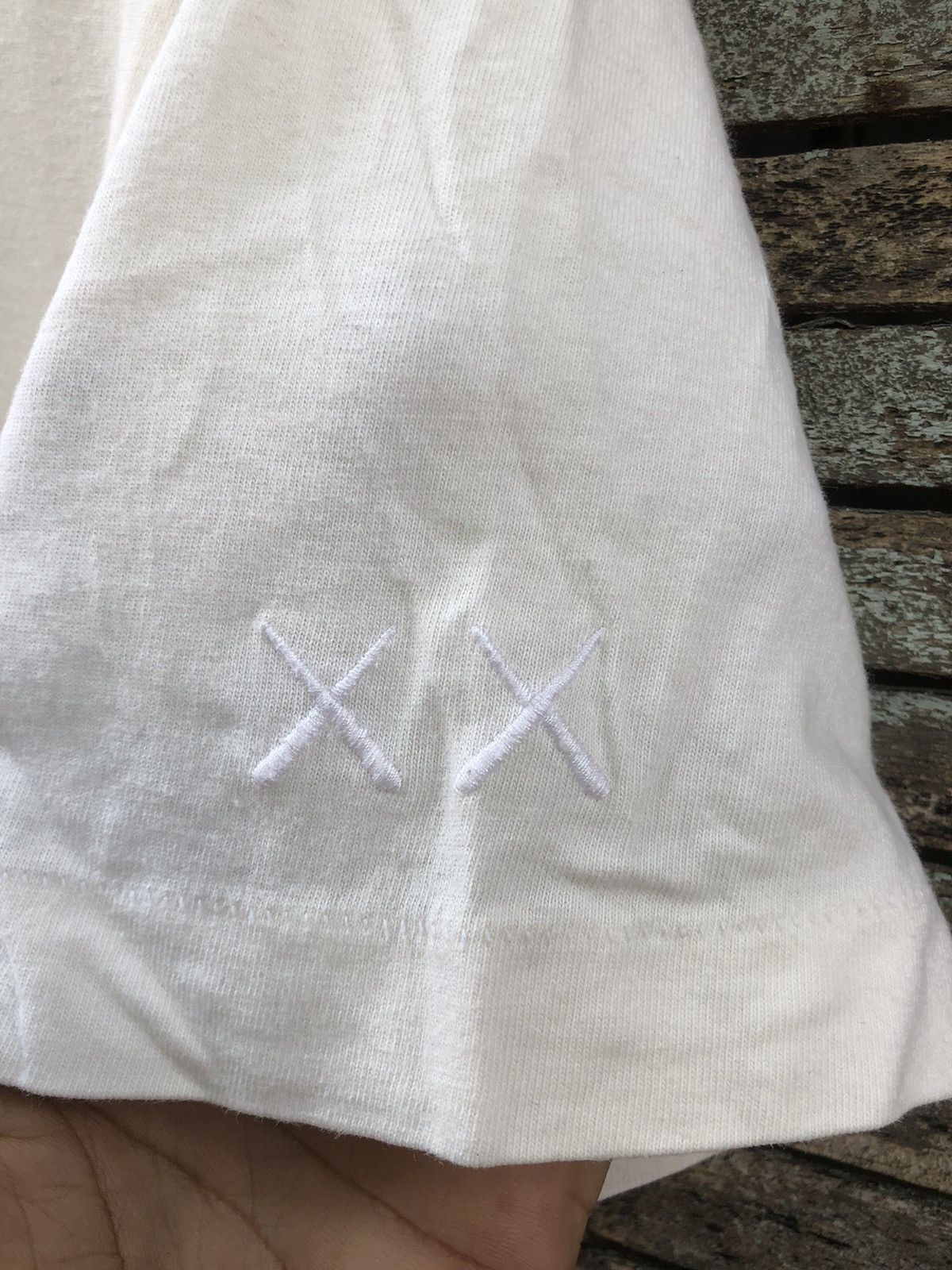 Japanese Brand UT Uniqlo X Kaws X Japanese Brands Tshirt Size US M / EU 48-50 / 2 - 9 Thumbnail