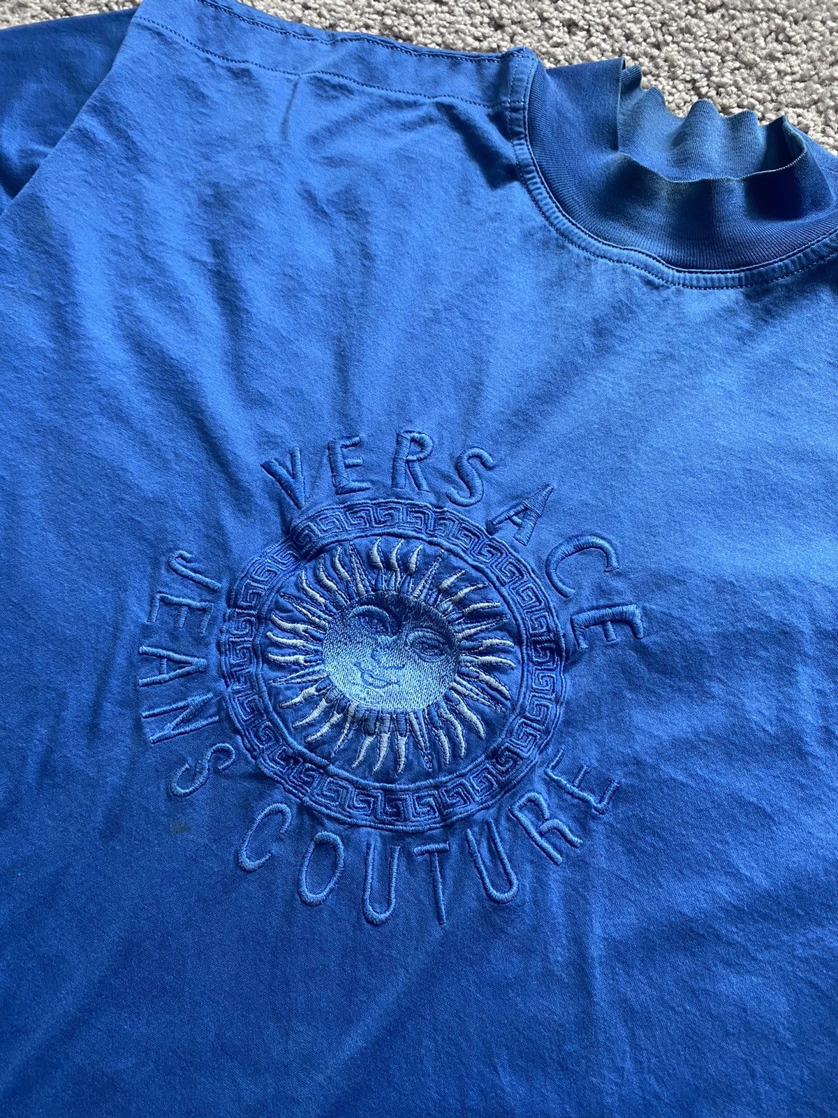 Versace × Vintage Vintage Versace Tee Shirt Size US M / EU 48-50 / 2 - 1 Thumbnail