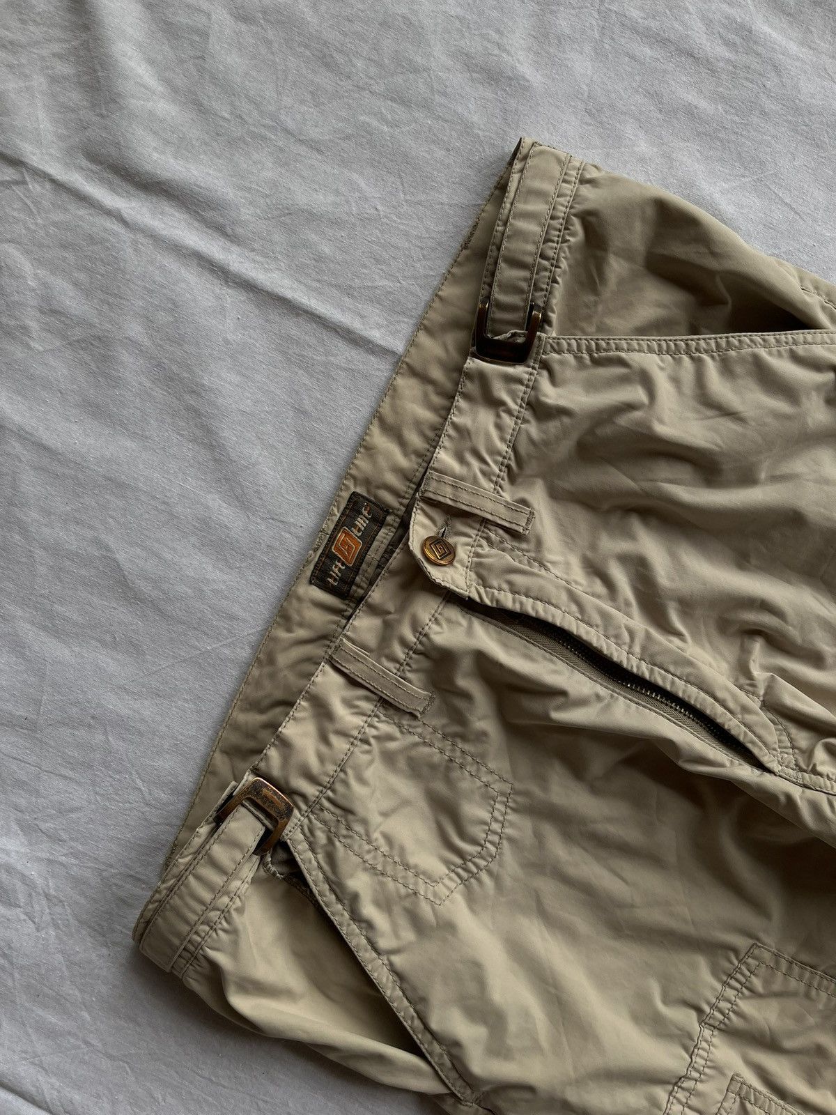 Japanese Brand Vintage Y2K Tech Cargo Pants – Khaki Nylon Utility Size US 32 / EU 48 - 2 Thumbnail