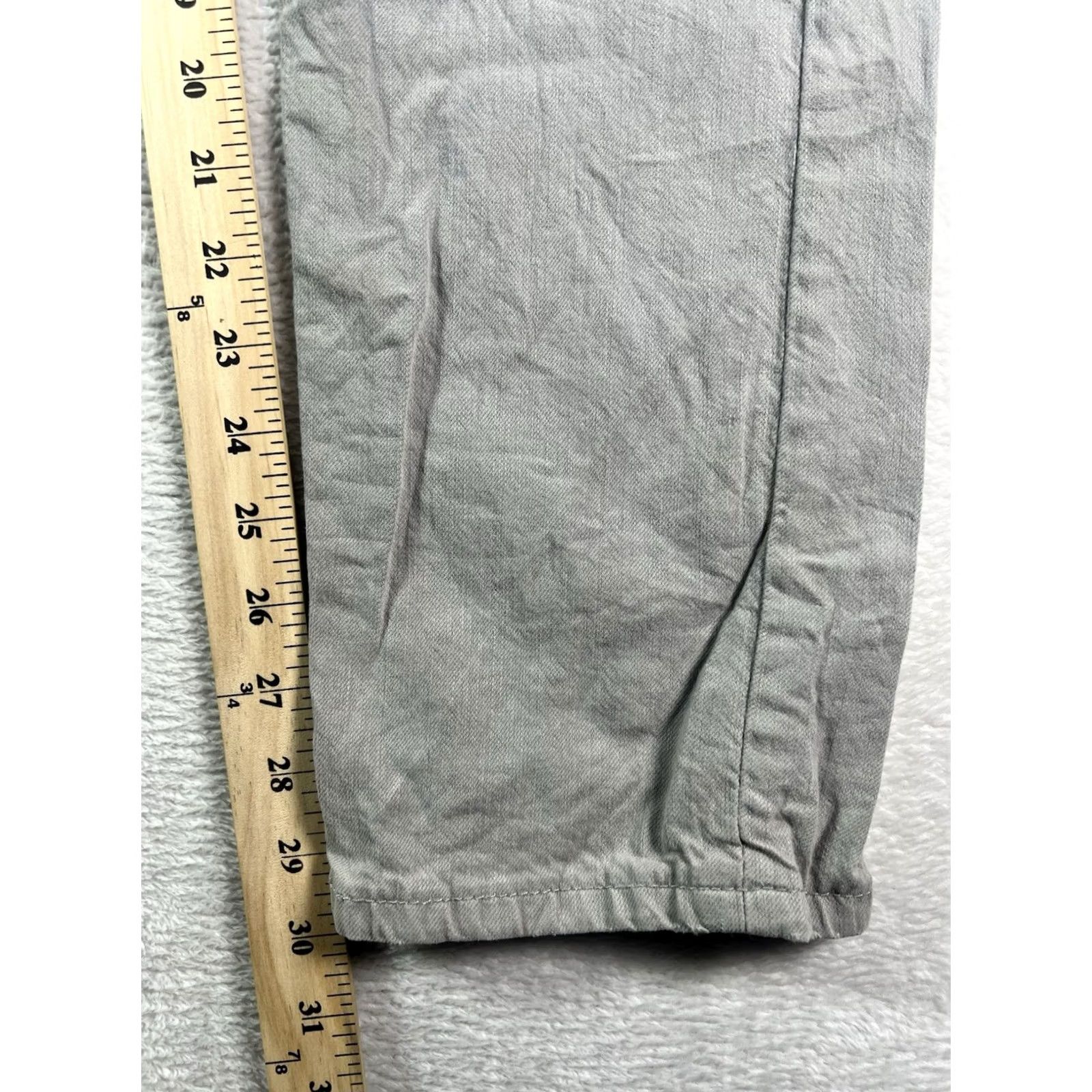 Levi's VTG Levi's 513 Jeans Mens 31x30 Gray Denim Distressed Torn Outdoor Workwear Slim Straight 5-Pocket Mens Jeans Size US 31 - 4 Thumbnail