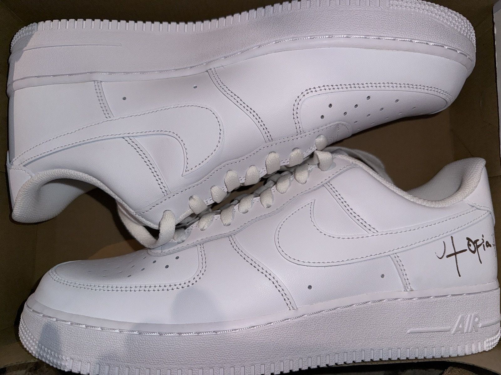 Nike × Travis Scott Nike x Travis Scott Air Force 1 ‘07 “Utopia” NEW! Size 12 Size US 12 / EU 45 - 6 Thumbnail