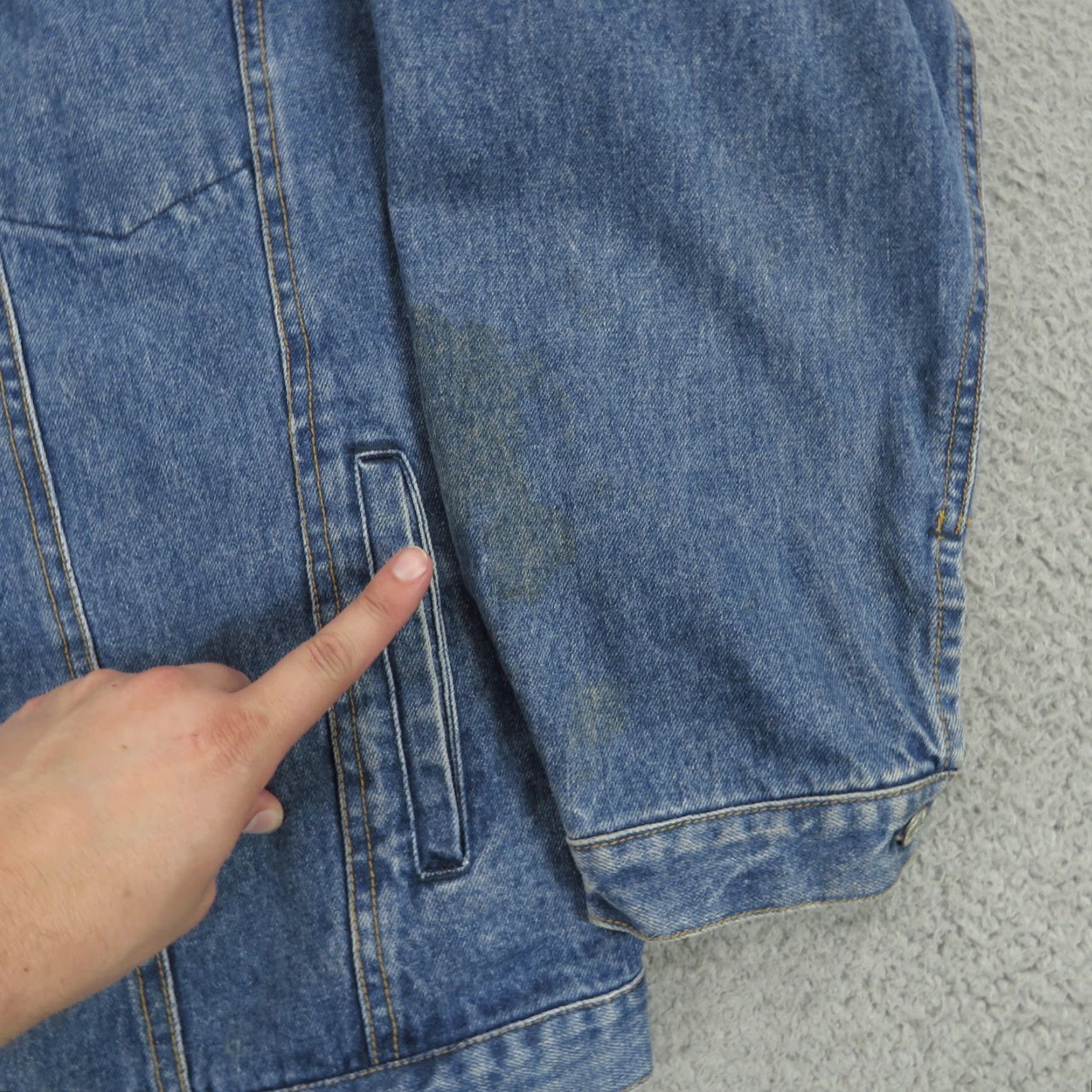 Gap VINTAGE Gap Jacket Mens M Denim Trucker Workwear Made in USA 80s 90s Biker Style, Distressed, Short. Size US M / EU 48-50 / 2 - 2 Thumbnail