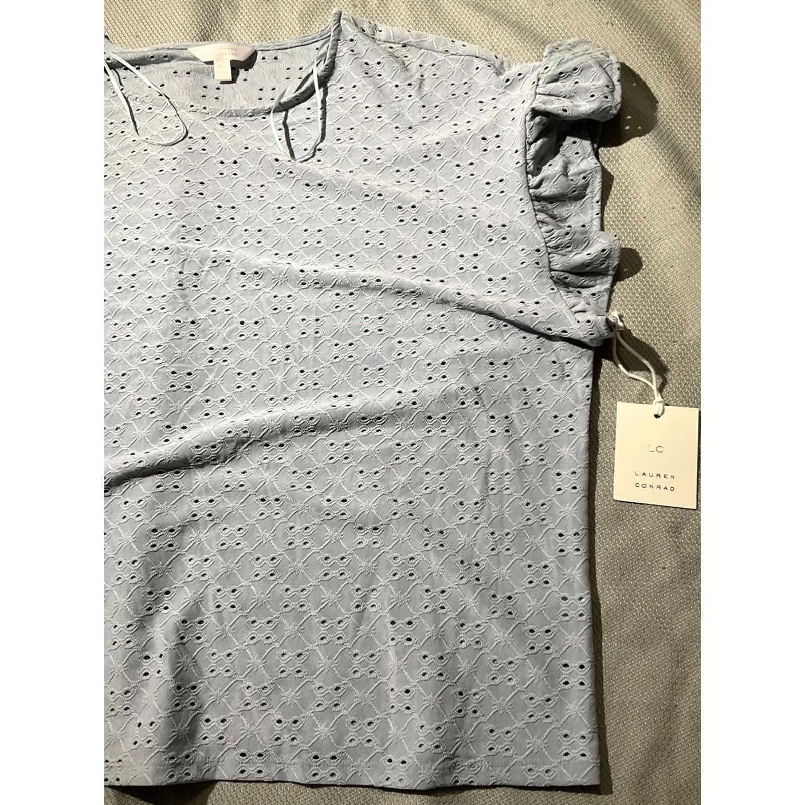 Vintage LC Lauren Conrad Shirt Womens XL Blue NWT Ruffle Sleeve Knit Geometric Top Size XL / US 12-14 / IT 48-50 - 2 Thumbnail