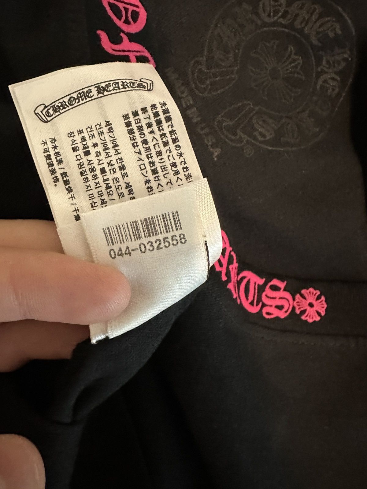 Chrome Hearts Chrome Hearts Black/Pink Neck Logo L/S Size US M / EU 48-50 / 2 - 8 Thumbnail