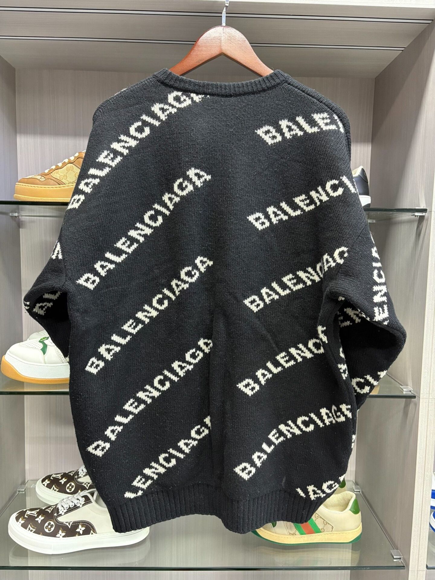 Balenciaga balenciaga printed knit sweater size l Size US L / EU 52-54 / 3 - 2 Thumbnail