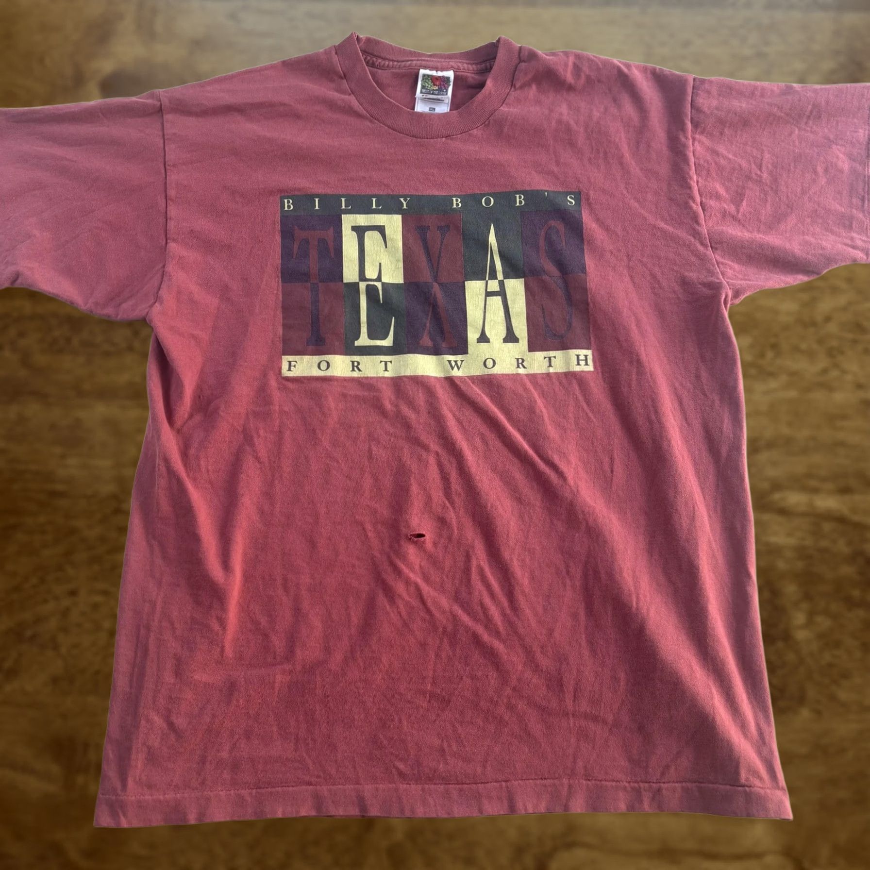 Fruit Of The Loom VINTAGE Billy Bob's Texas Fort Worth Shirt Mens XL Red Graphic Tee T-Shirt USA Size US XL / EU 56 / 4 - 1 Thumbnail