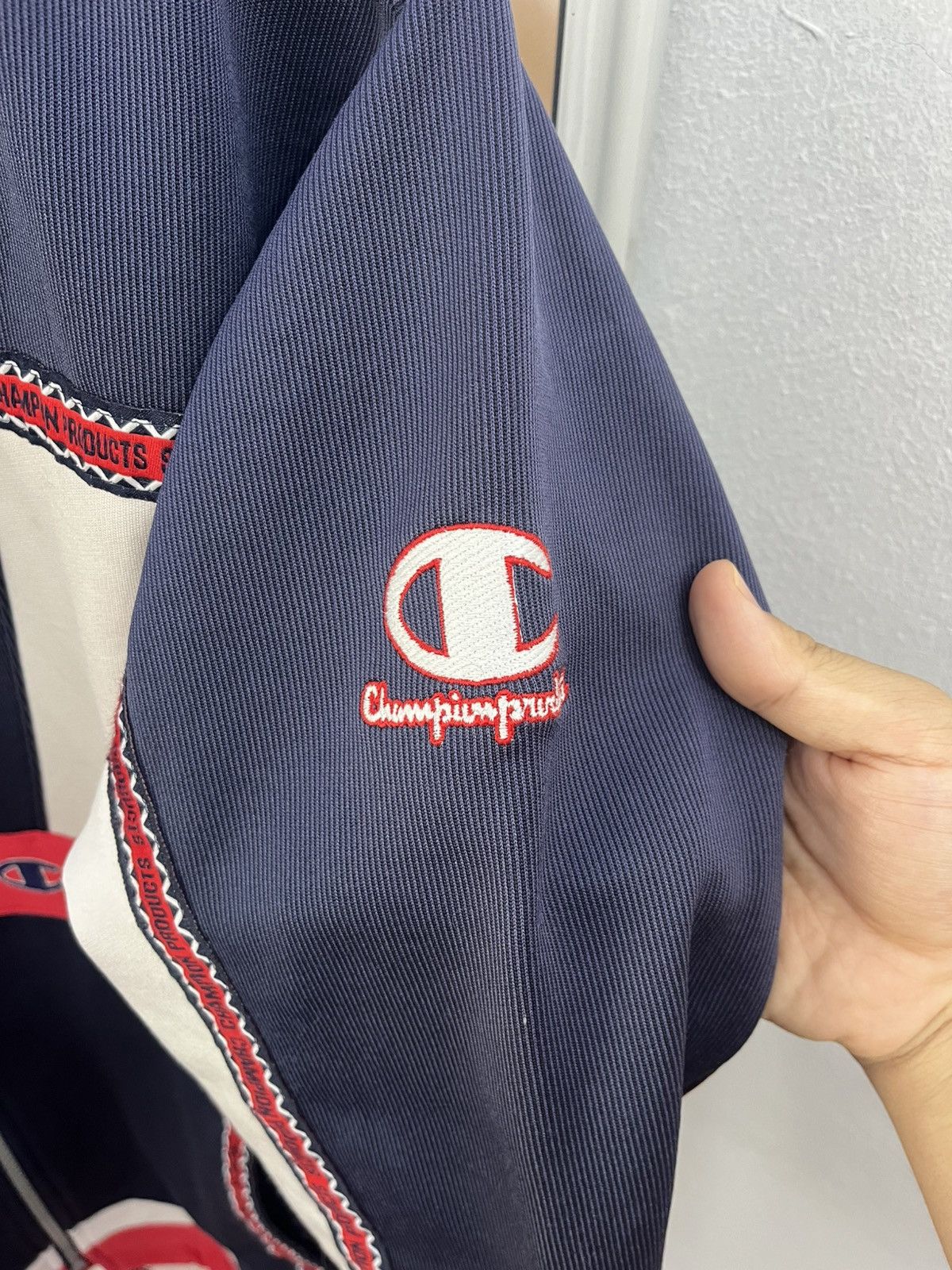 Champion Vintage Champion Tape Hoodie 90s Hip Hop Style Size US L / EU 52-54 / 3 - 4 Thumbnail