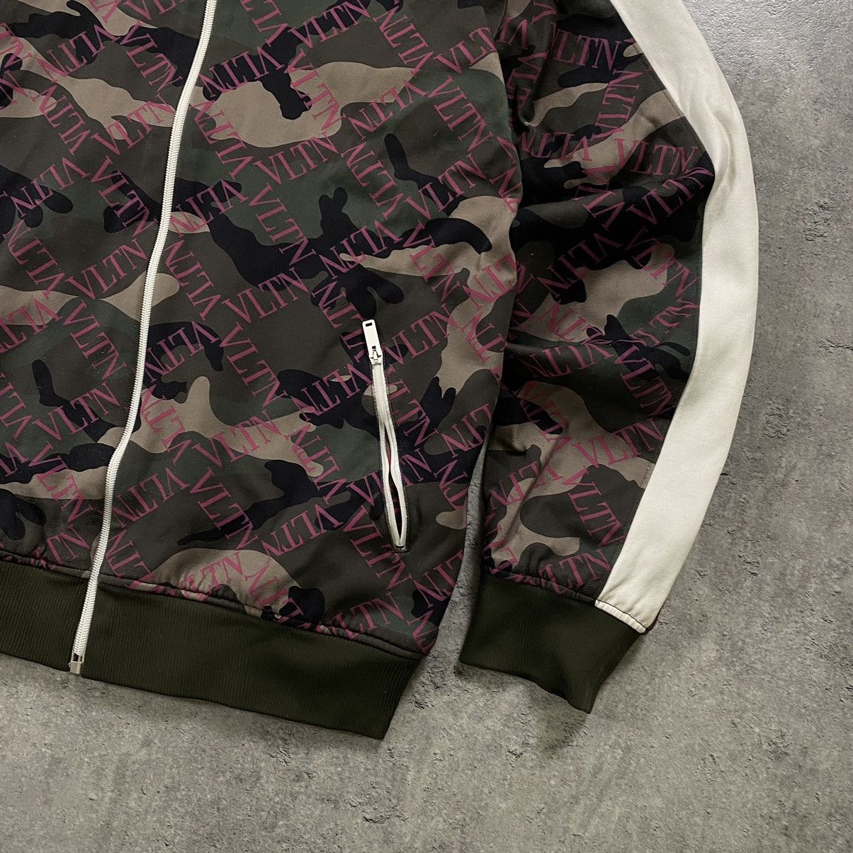 Valentino Valentino Track Monogram VLTN Camo Jacket Size US XL / EU 56 / 4 - 4 Thumbnail