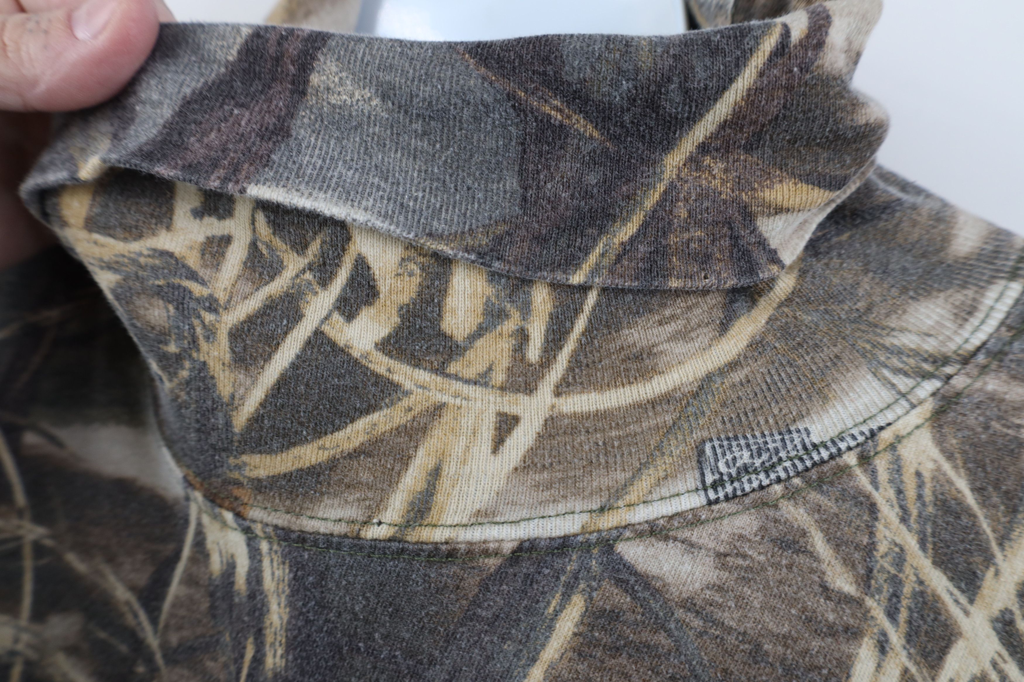 Cabelas Vintage Cabelas Camouflage Long Sleeve Turtleneck T-Shirt Size US XL / EU 56 / 4 - 7 Thumbnail