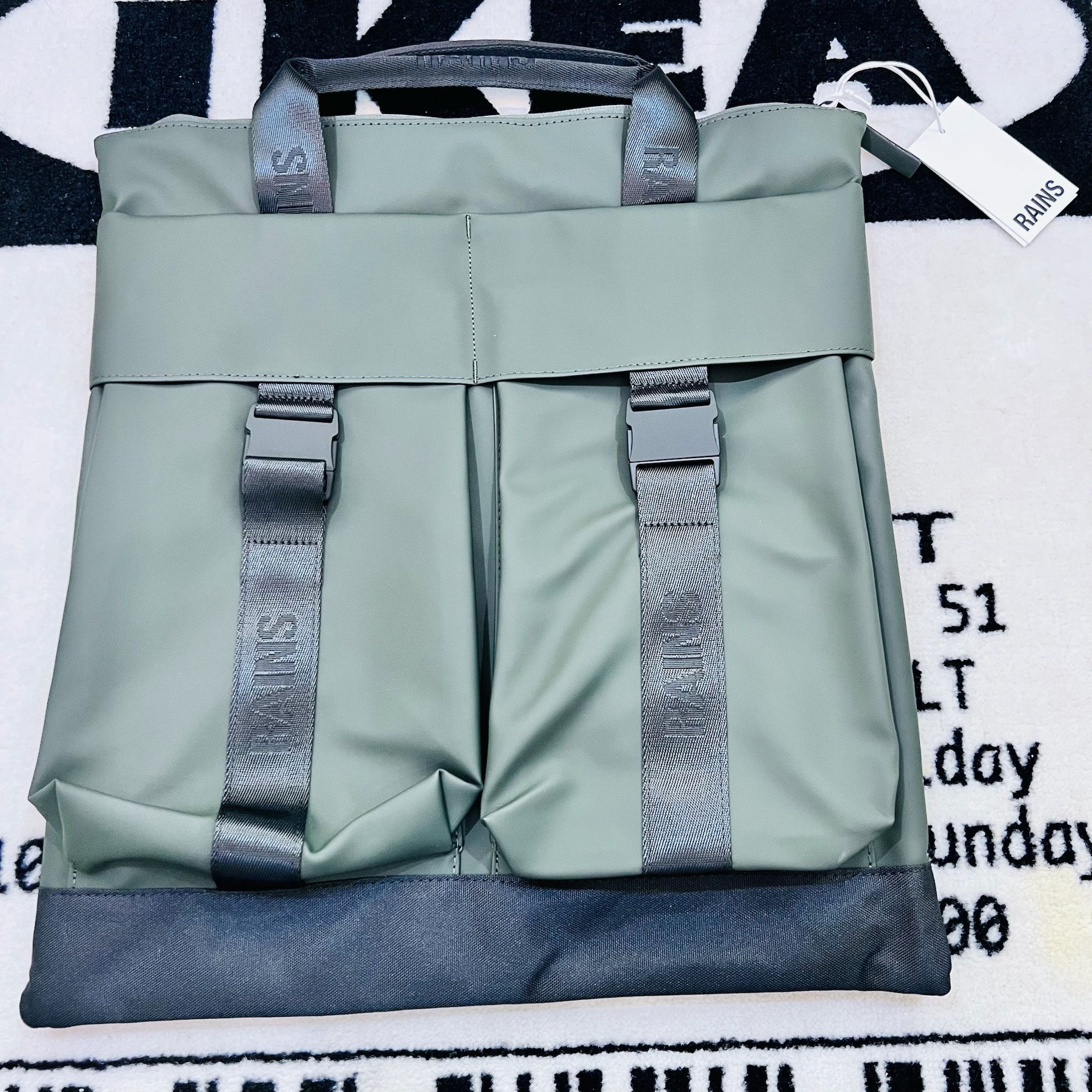 Rains Trail Waterproof Tote Bag - Military Olive Green, Men's