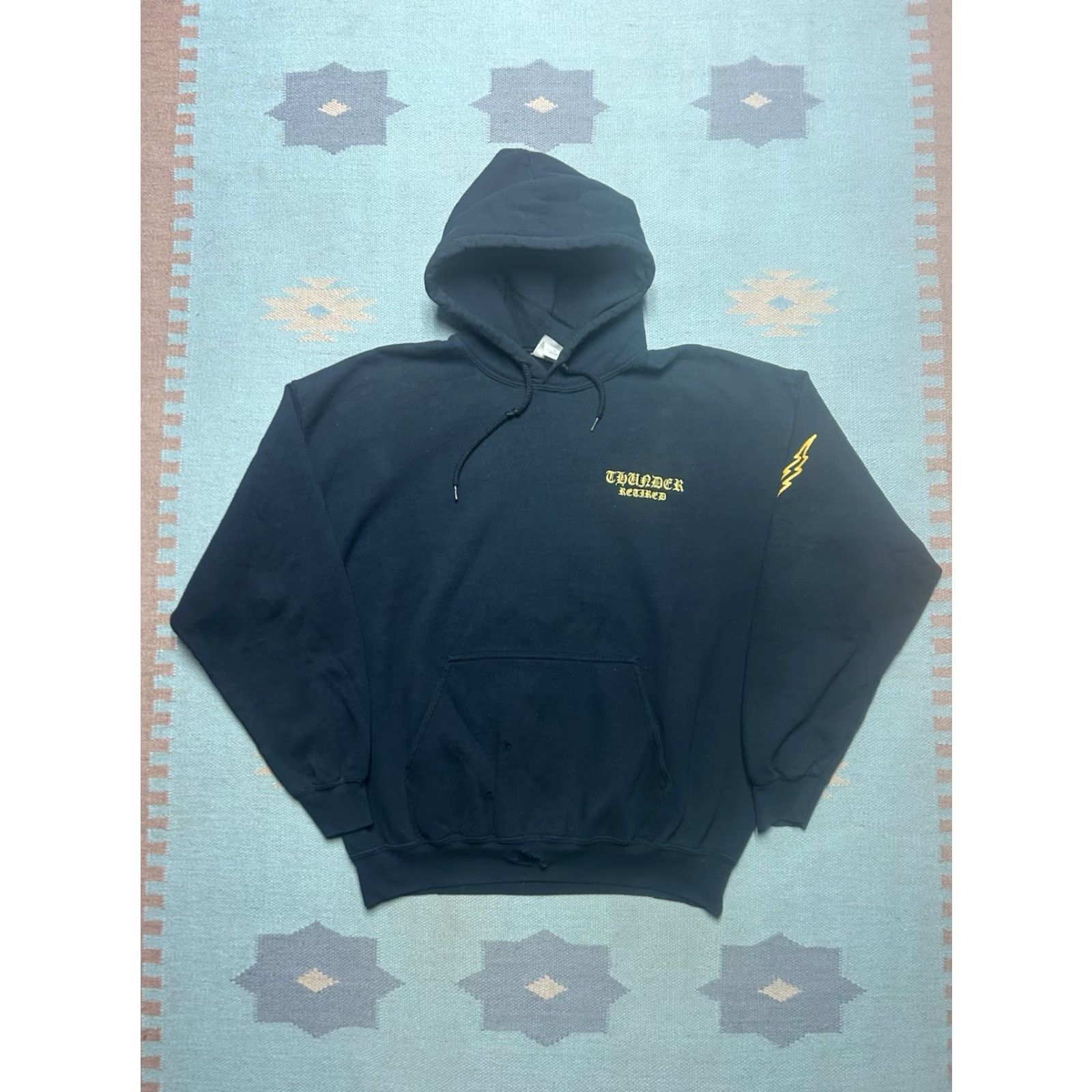 Gildan VINTAGE Gildan Pullover Hoodie Men XL Black Sons of Zodiac M/C Flint Michigan Motorcycle Biker Size US XL / EU 56 / 4 - 6 Thumbnail