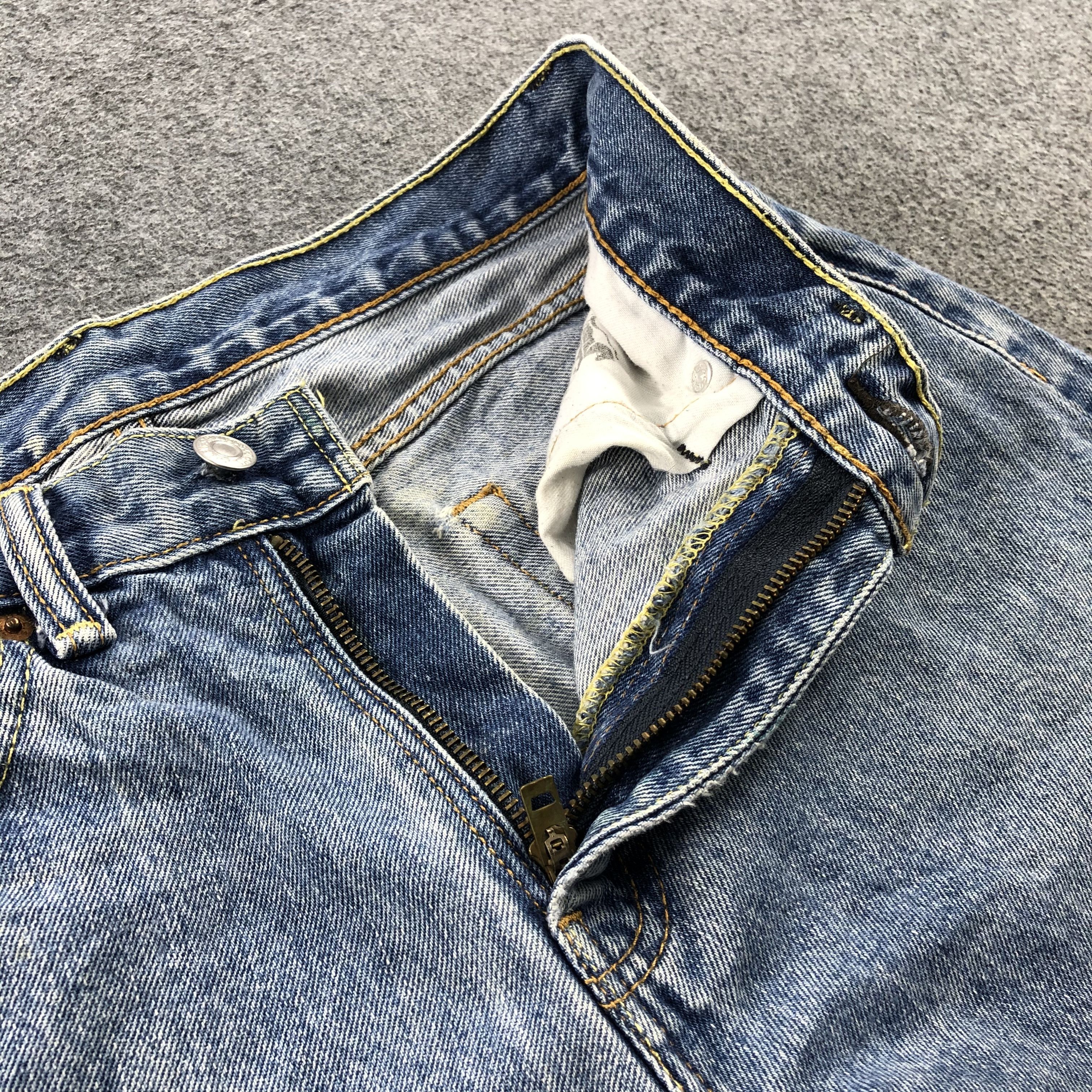 Levi's × Vintage Vintage Blue Wash Levis 505 Jeans-JM1955 Size US 31 - 8 Thumbnail
