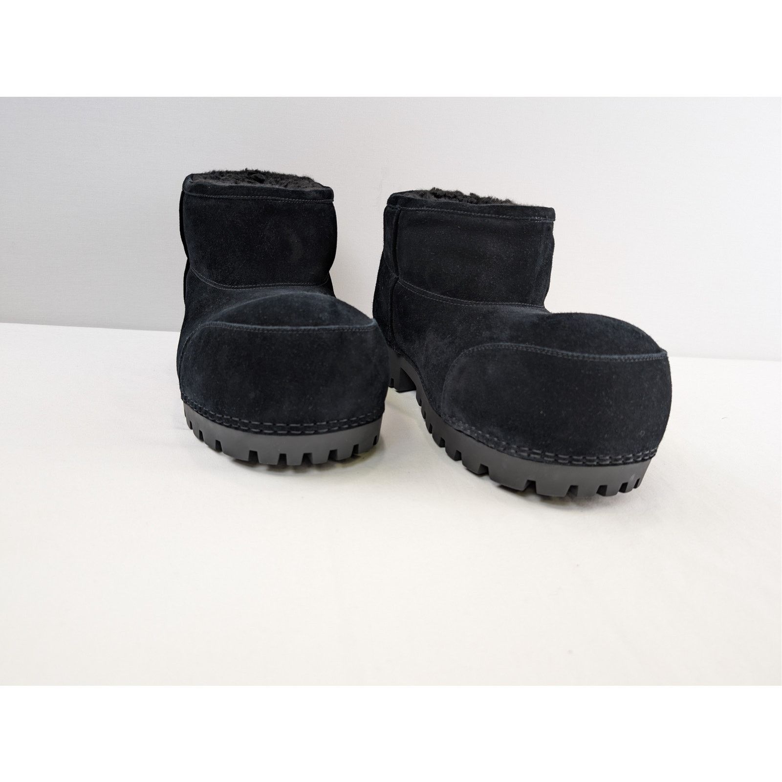 Balenciaga o1rshd1 Suede/Fake Shearling Alaska Fur Bootie Boots Black Size US 11 / EU 44 - 5 Thumbnail