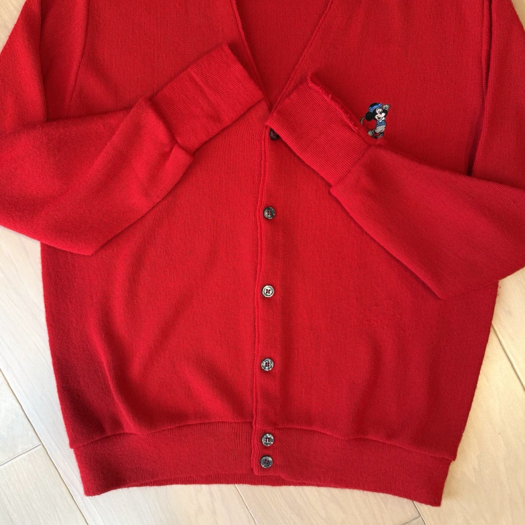Disney VINTAGE Disney Mickey Mouse Cardigan L Red Acrylic Sweater Men Cardigan Size US L / EU 52-54 / 3 - 6 Thumbnail