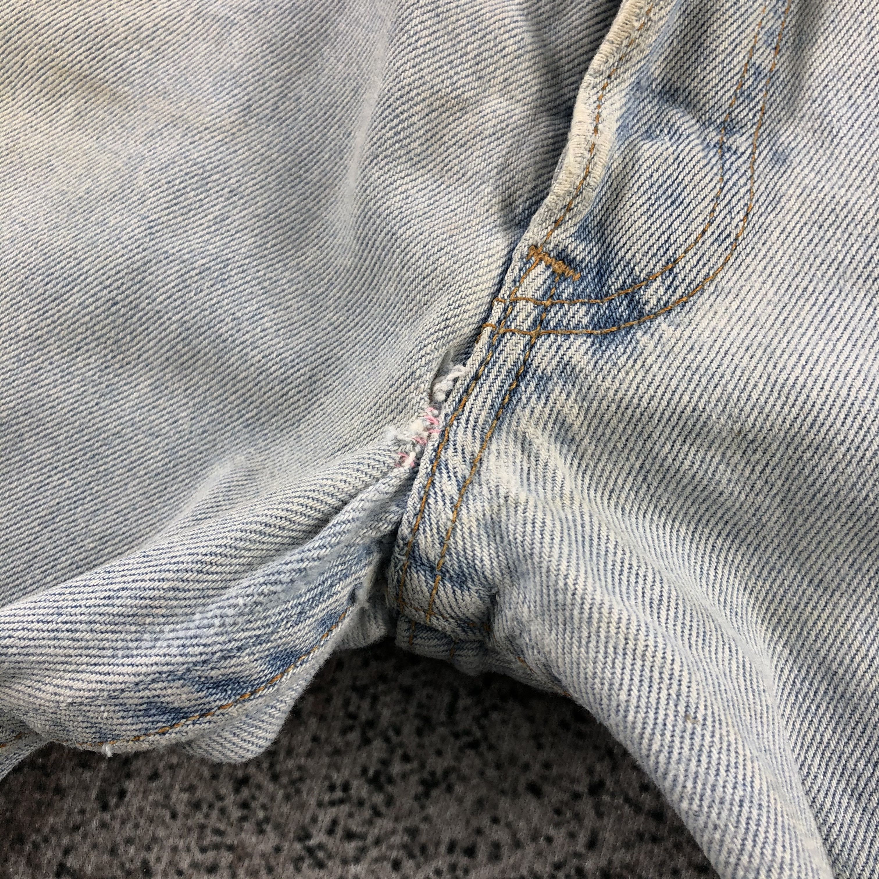 Levi's Vintage 90s Levi's 501 Jeans Dirty Light wash Denim KJ791 Size US 34 / EU 50 - 8 Thumbnail