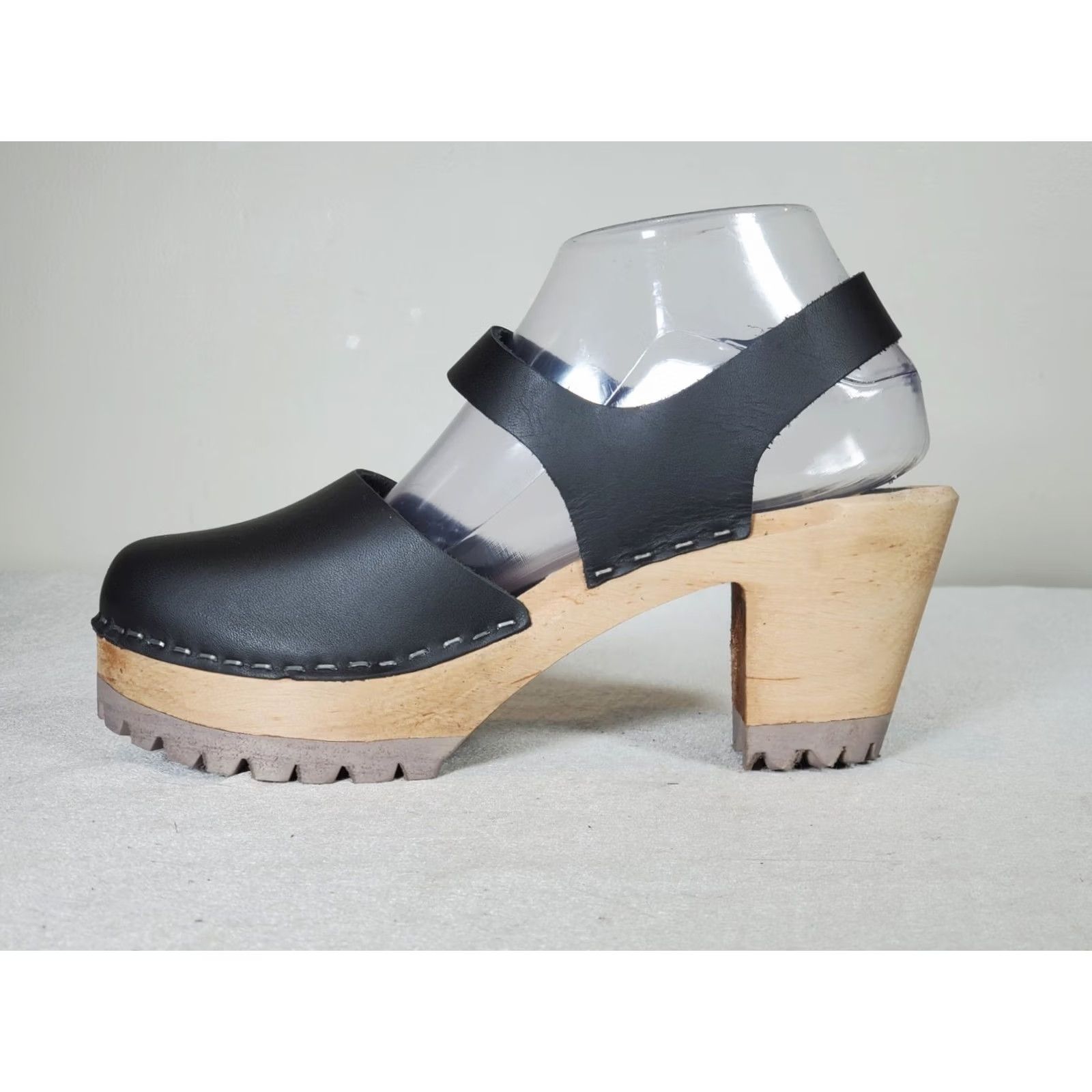 Vintage VINTAGE MIA ABBA Clogs Black Leather 3" Block Heel Sandals Ankle Strap Women's US 8.5 Size US 9 / IT 39 - 3 Thumbnail