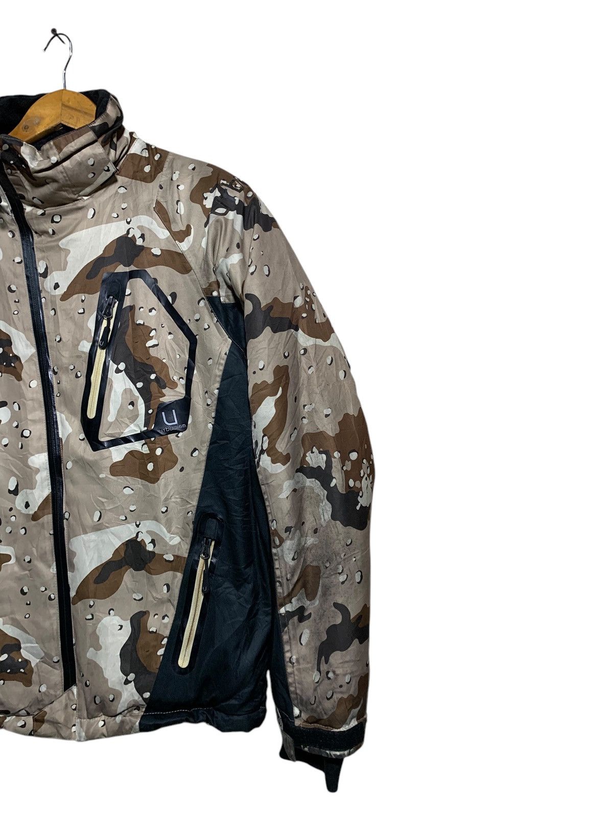 Kadoya × Sports Specialties 🔥RARE URBANISM C.CHIPS CAMO RIDING JACKETS Size US M / EU 48-50 / 2 - 3 Thumbnail
