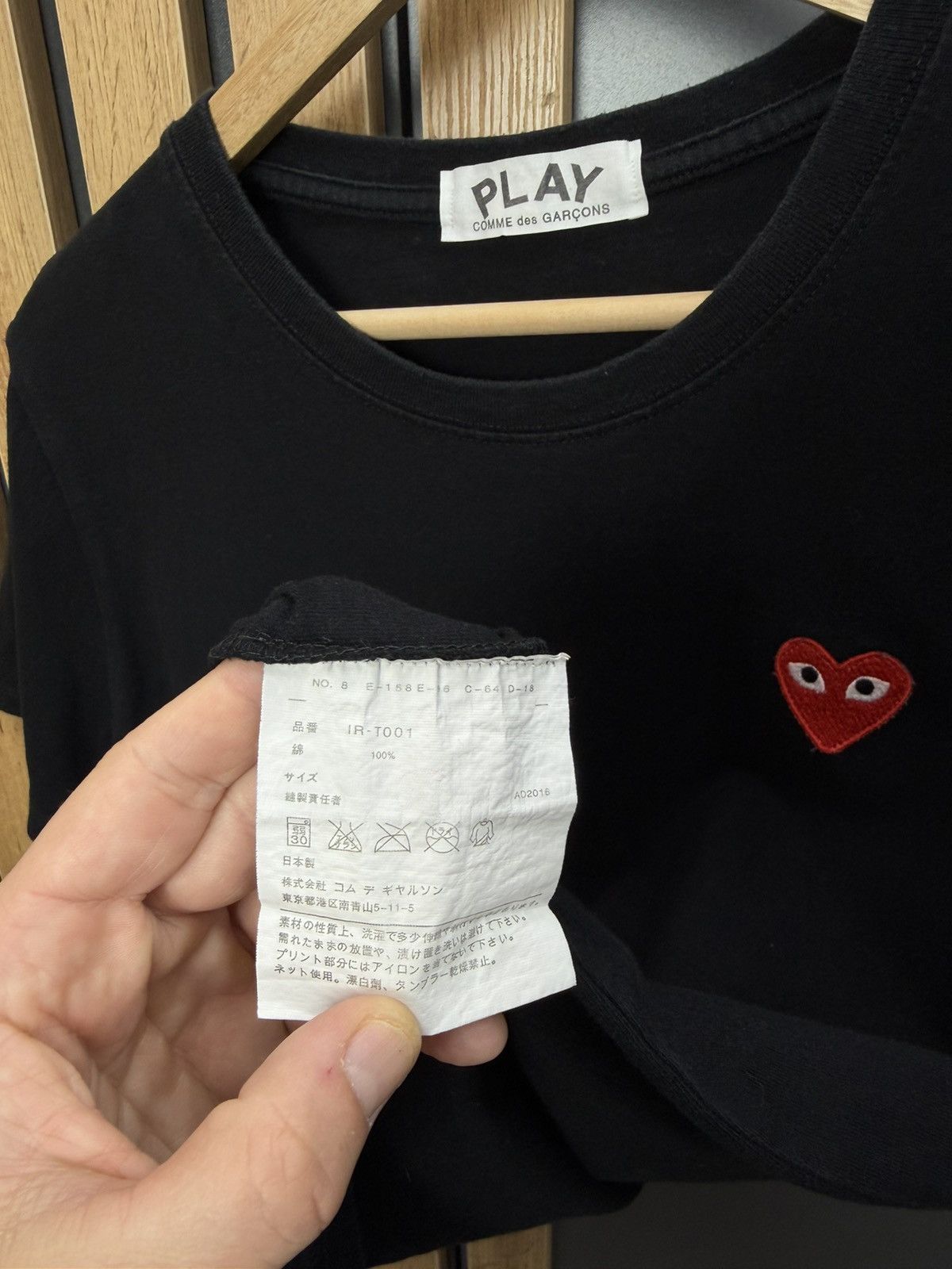 Comme des Garcons PLAY Comme Des Garcons Play Heart Logo T Shirt Black Size US S / EU 44-46 / 1 - 8 Thumbnail