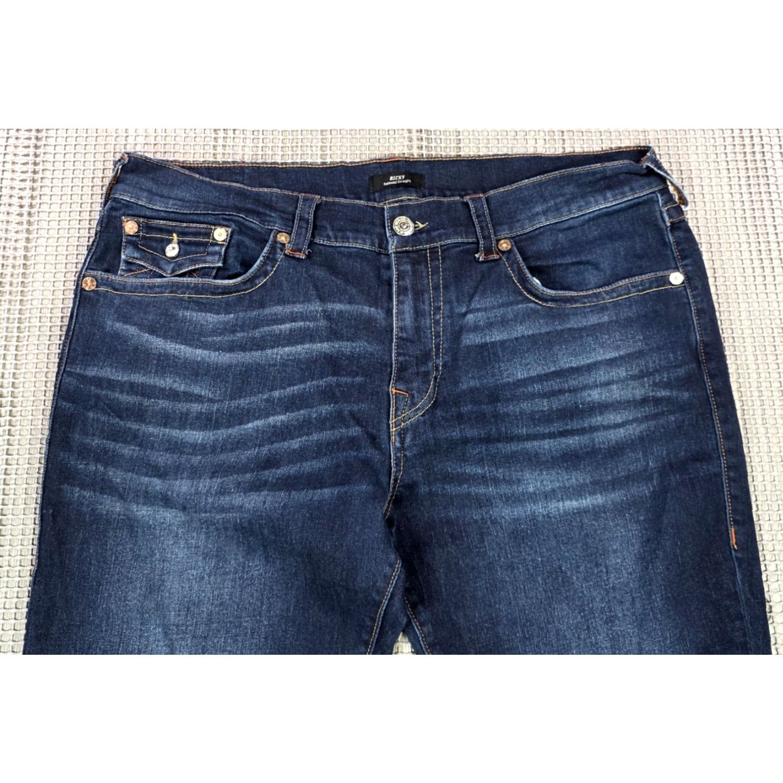 True Religion True Religion Jeans Men 40 Relaxed Straight Mid Rise Blue Denim 5-Pocket - Ricky - 40x34 (Vintage No) Size US 40 / EU 56 - 3 Thumbnail
