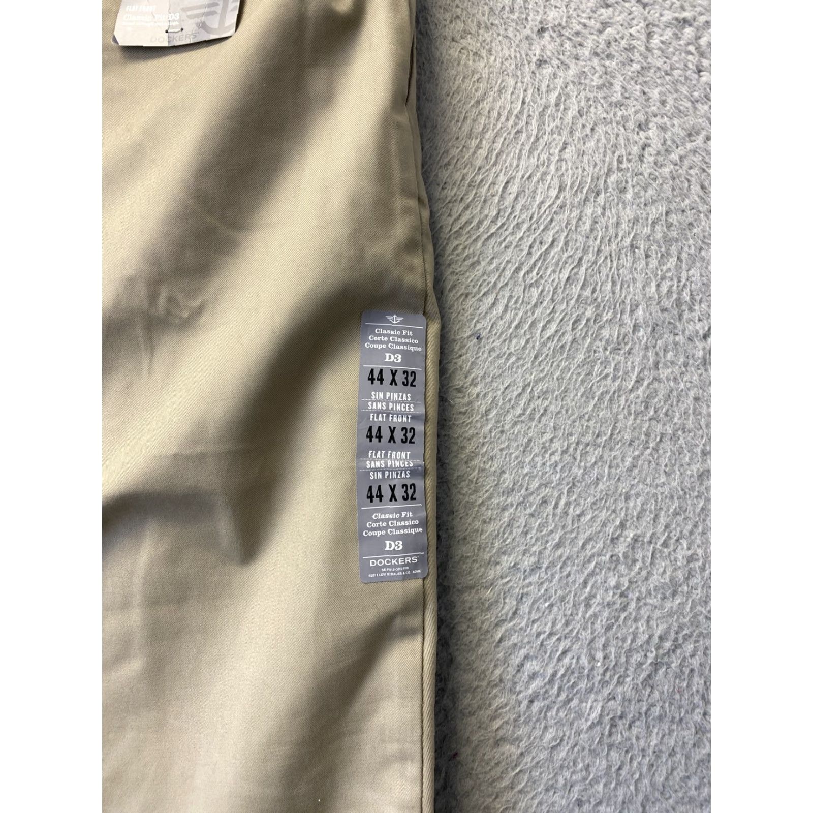 VINTAGE Dockers Mens Chino Pants Flat Front Straight Leg 44x32