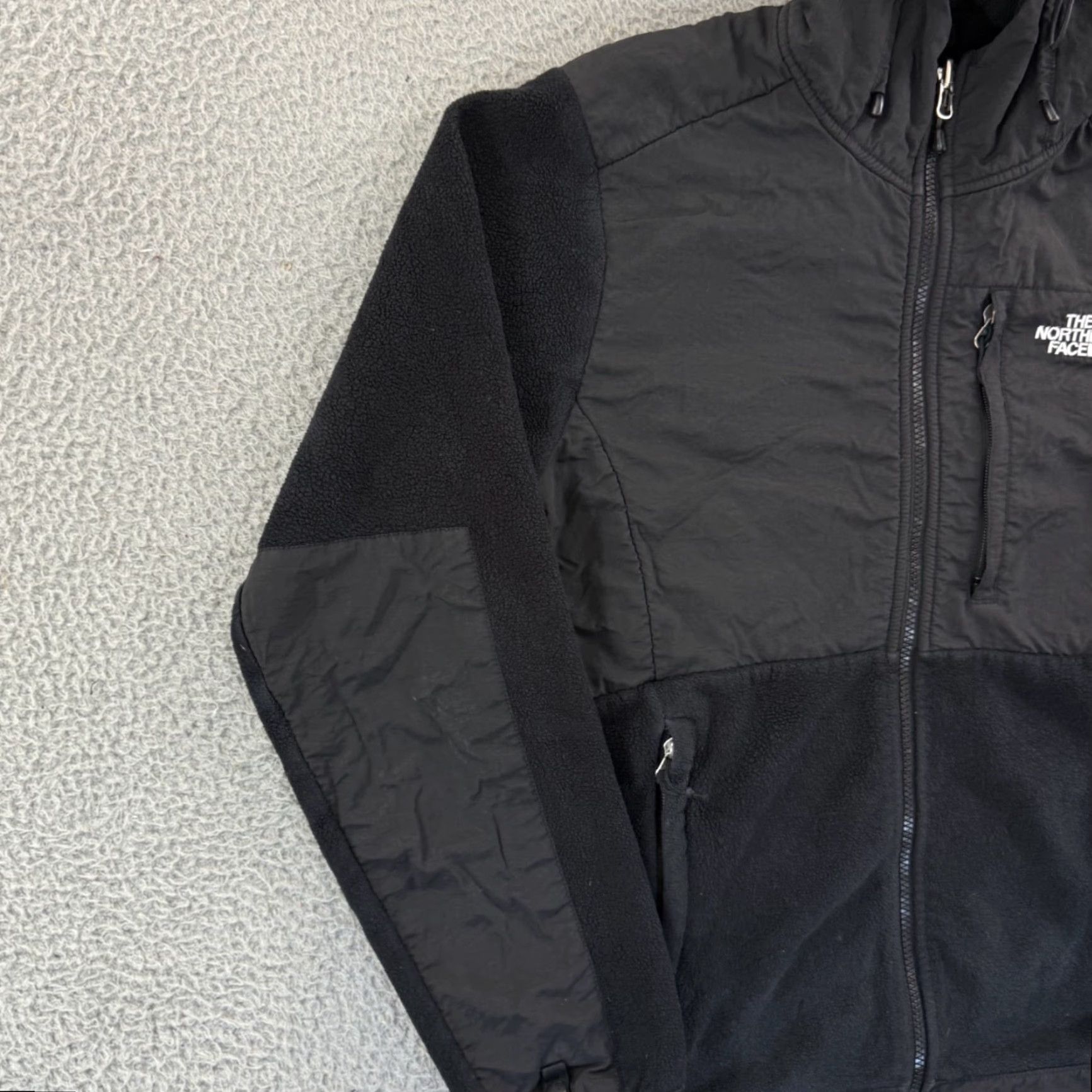 The North Face VINTAGE The North Face Denali Jacket Womens Medium Black Denali Hooded Zip Fleece Outdoor Size M / US 6-8 / IT 42-44 - 4 Thumbnail