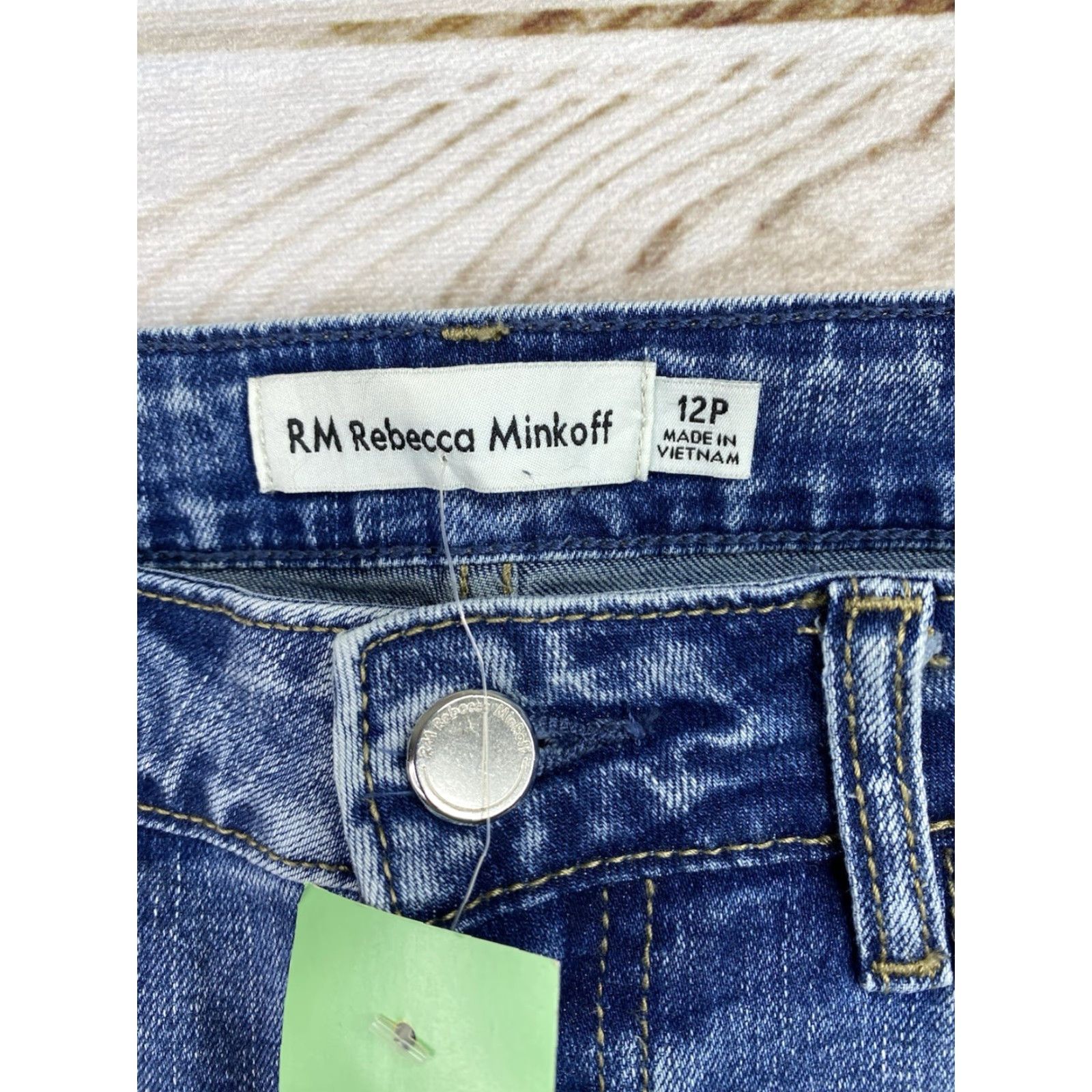 Rebecca Minkoff VINTAGE RM Rebecca Minkoff Denim Jeans 12P Distressed Crop Ankle Raw Hem Stretch NWT Size 34" / US 12 / IT 48 - 3 Thumbnail
