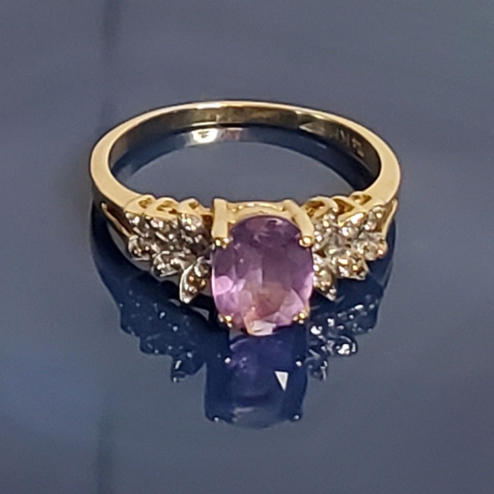 14K Fine Yellow Gold Amethyst Diamond Accent Ring Vintage