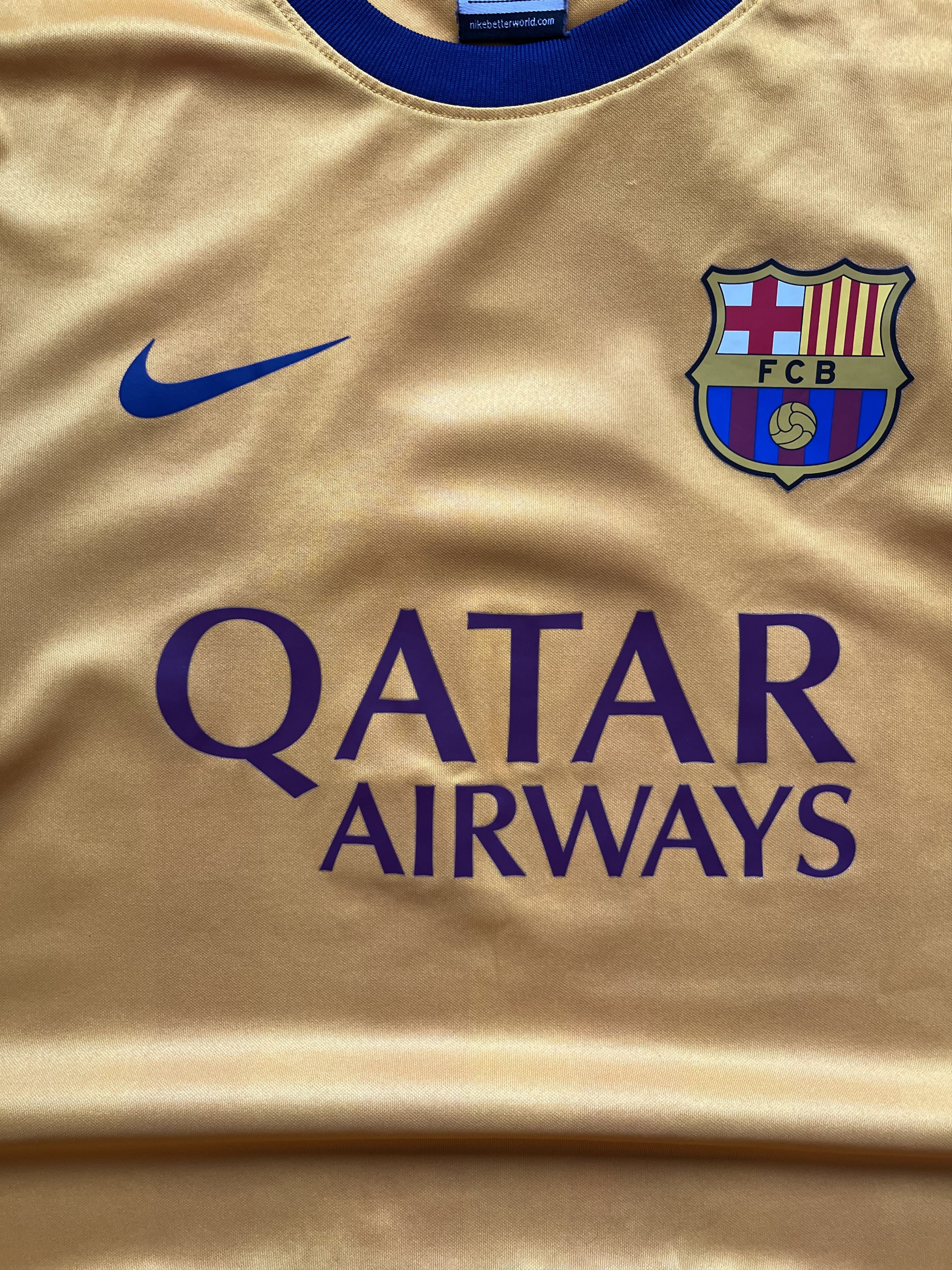 Nike FC Barcelona 2015/16 Nike Away Soccer Jersey Football Shirt Size US S / EU 44-46 / 1 - 4 Thumbnail