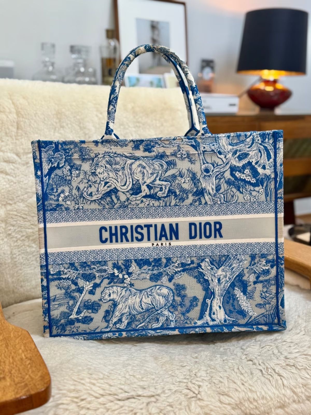 Christian Dior Monsieur Christian Dior Tote Bag DIORIVERA Mykonos Special Edition Size ONE SIZE - 6 Thumbnail