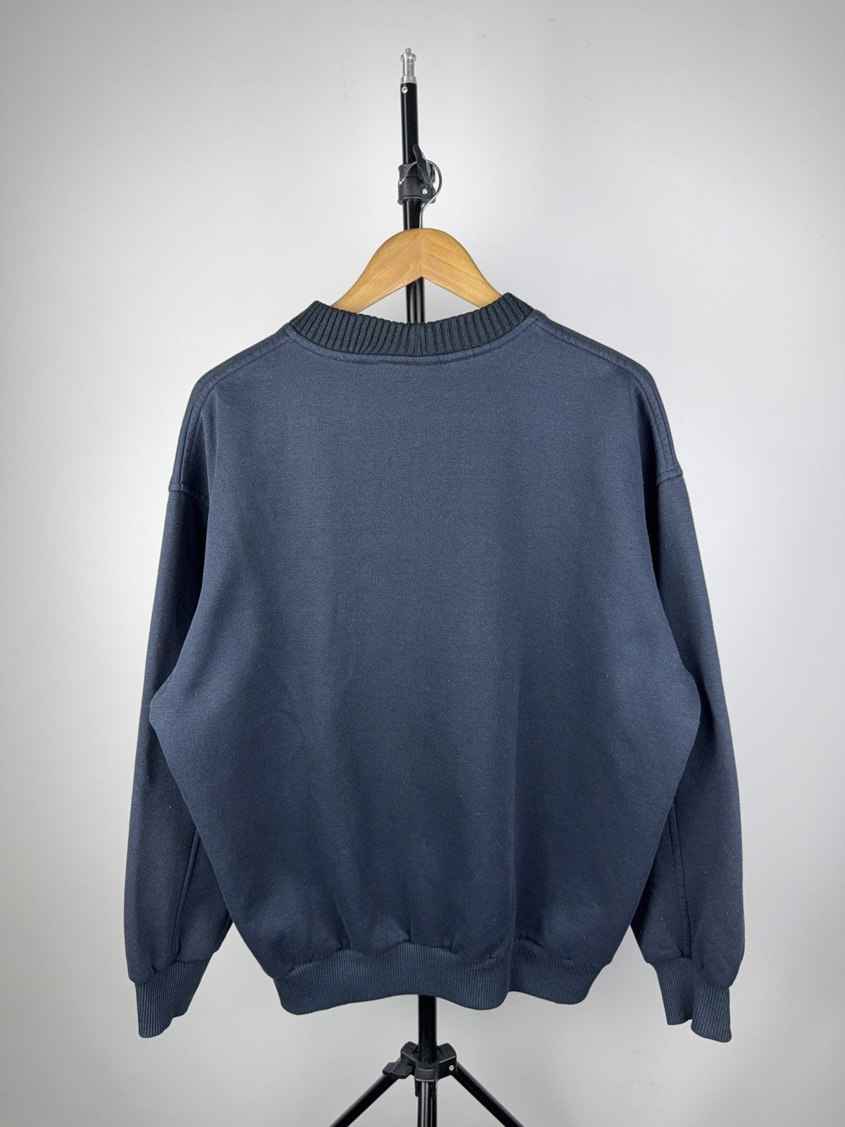 Vintage Vintage 90s Australia Wilderness Sweatshirt Navy Crewneck Size US L / EU 52-54 / 3 - 7 Thumbnail