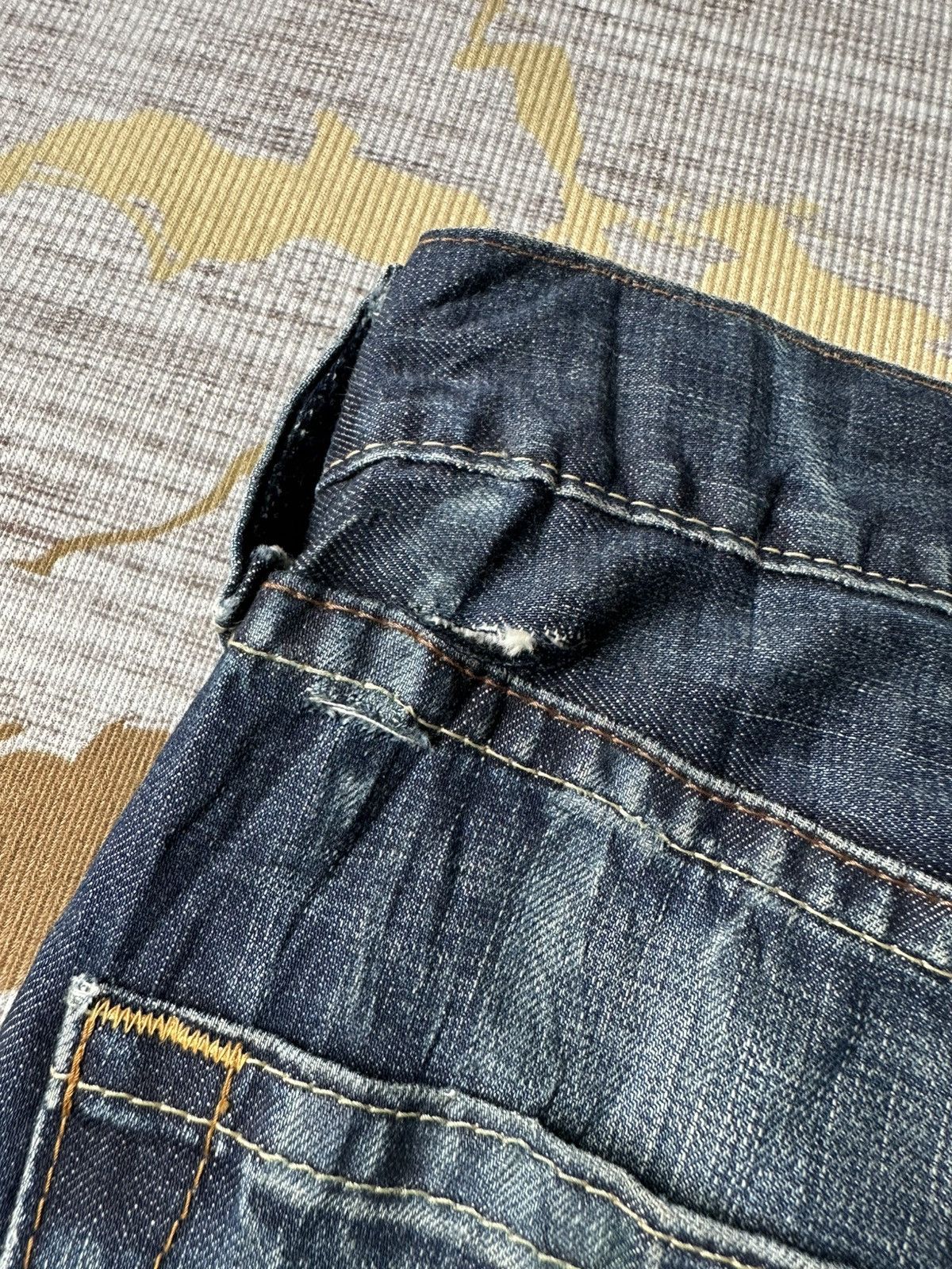 Levi's Vintage Clothing FLARE Levi’s 507 Distressed Denim Size US 31 - 16 Thumbnail