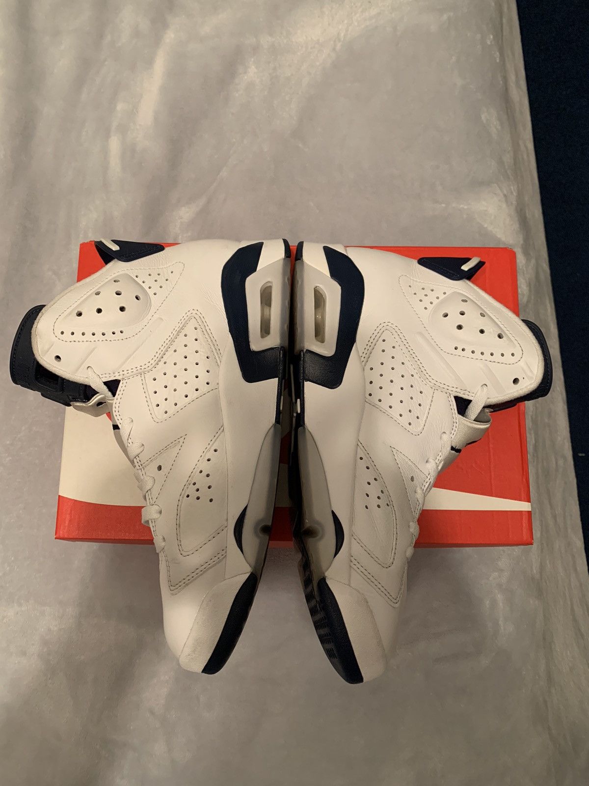 Jordan Brand Jordan 6 Retro Midnight Navy 2022 Size 9.5 Size US 9.5 / EU 42-43 - 4 Thumbnail
