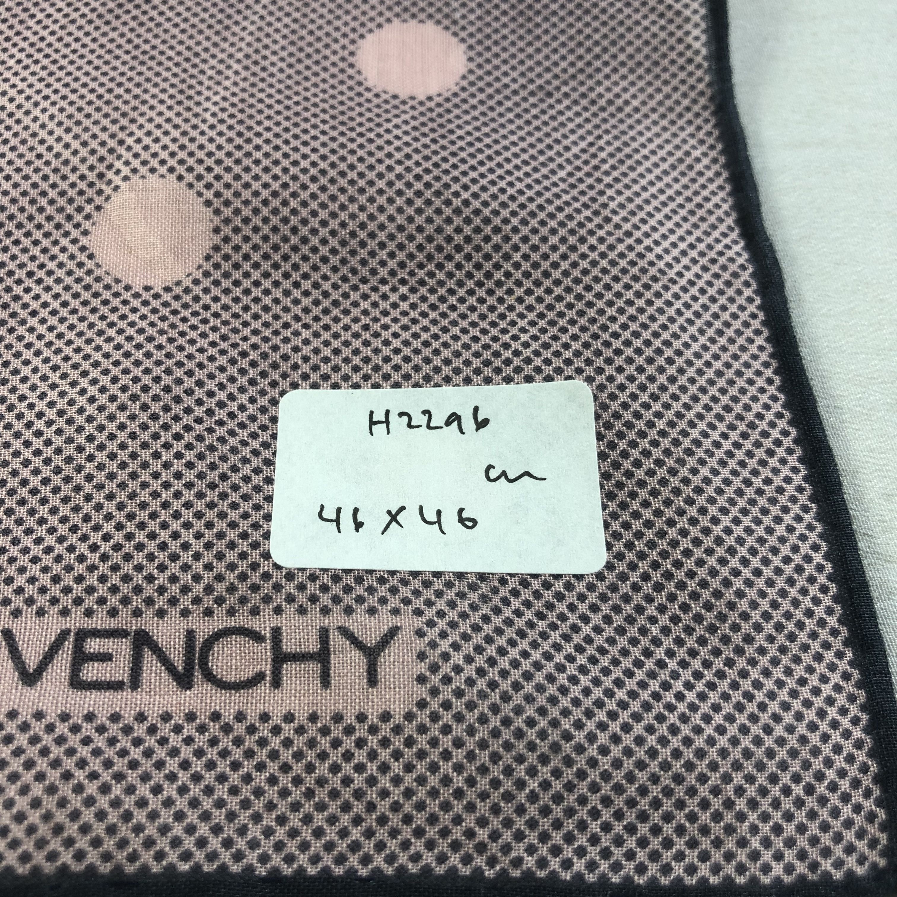 Givenchy Givenchy Hand Rolled Handkerchief Neckerchief Bandana H2296 Size ONE SIZE - 6 Thumbnail
