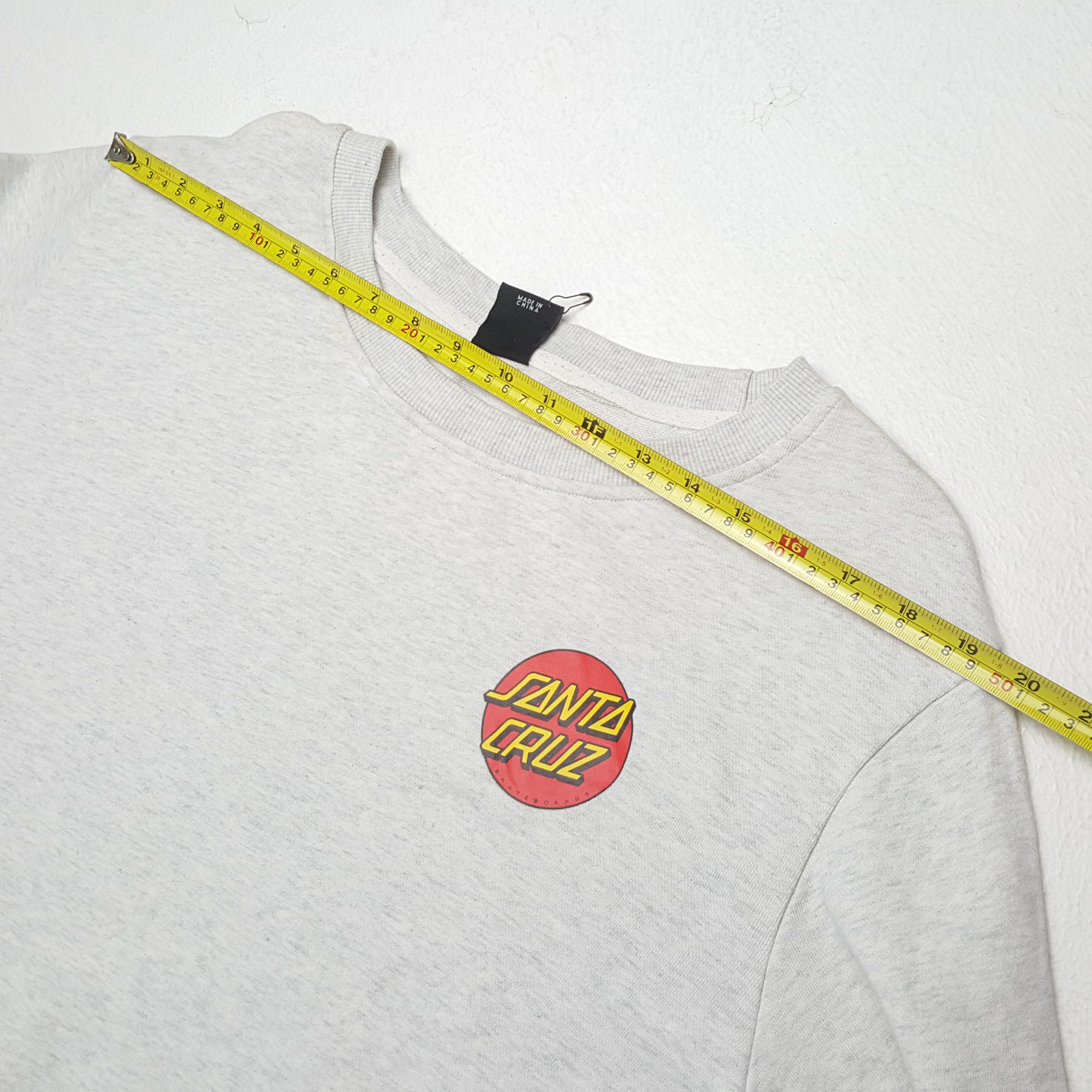 Santa Cruz Skateboards × Vintage Vintage SANTA CRUZ SKATEBOARDS Skateboard Style Sweatshirts Size US XL / EU 56 / 4 - 5 Thumbnail