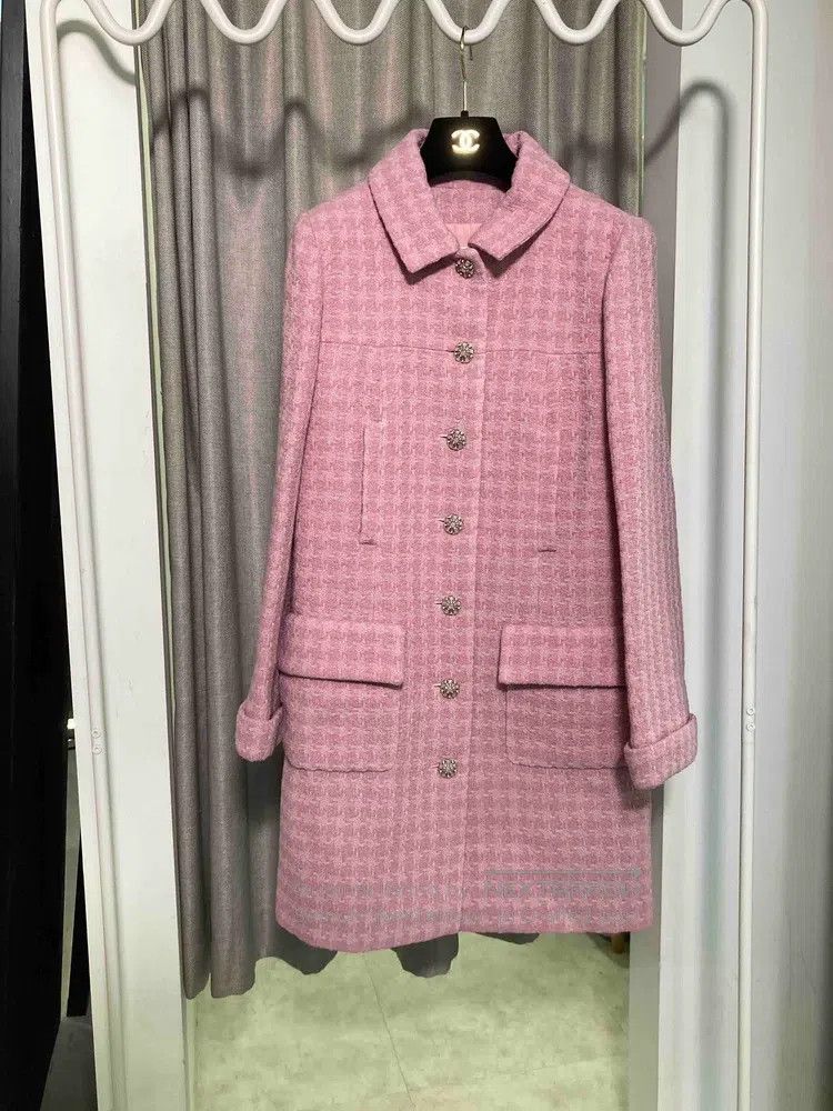 Chanel Chanel Pink and white woven glazed buckle medium and long Size XS / US 0-2 / IT 36-38 - 1 Thumbnail