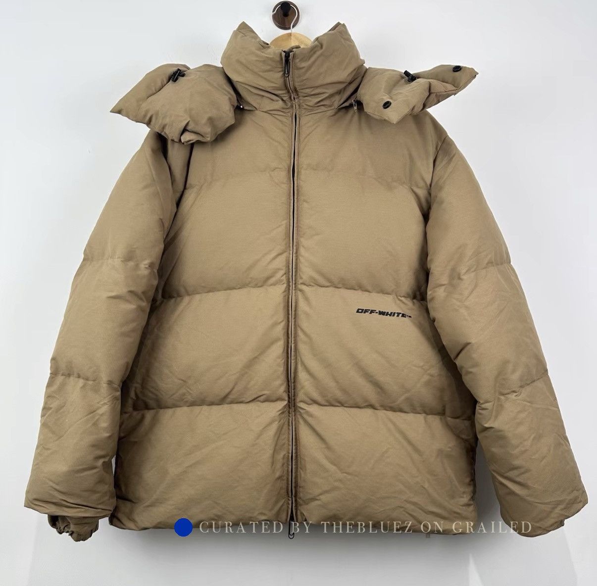 Off-White Beige Down Jacket with Letter Print Size US L / EU 52-54 / 3 - 1 Thumbnail