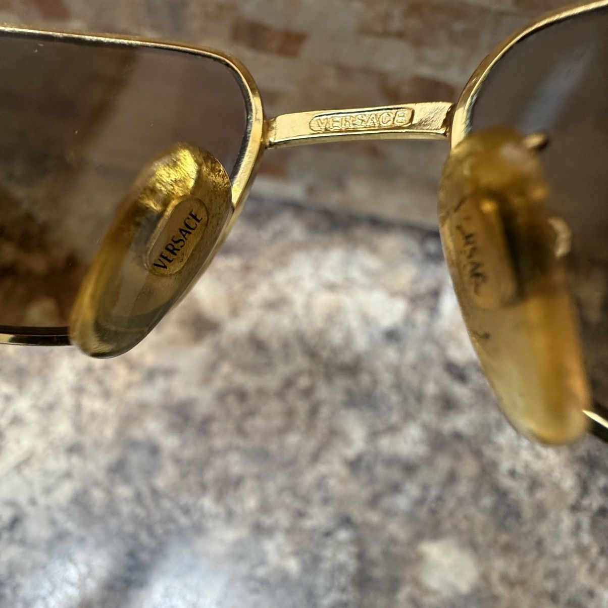 Versace Vintage Versace S 39 Gold Tortoise Shell Sunglasses 90s Size ONE SIZE - 6 Thumbnail