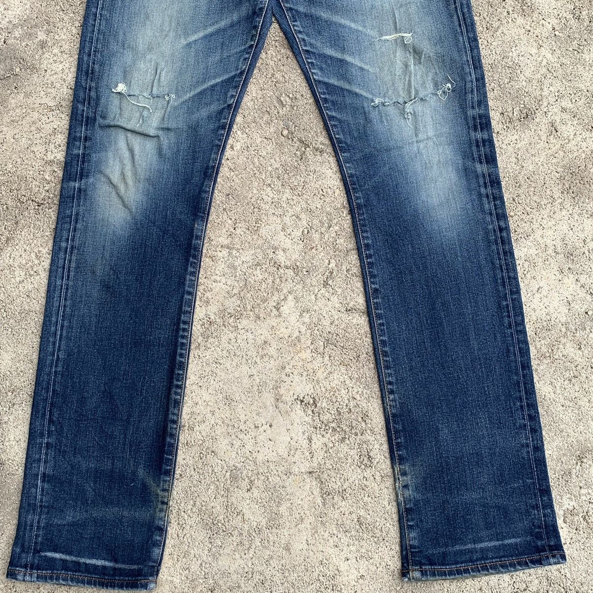 Undercover × Uniqlo Vintage Faded Two Tone Uniqlo Distressed Jeans Denim W33 Size US 33 - 4 Thumbnail