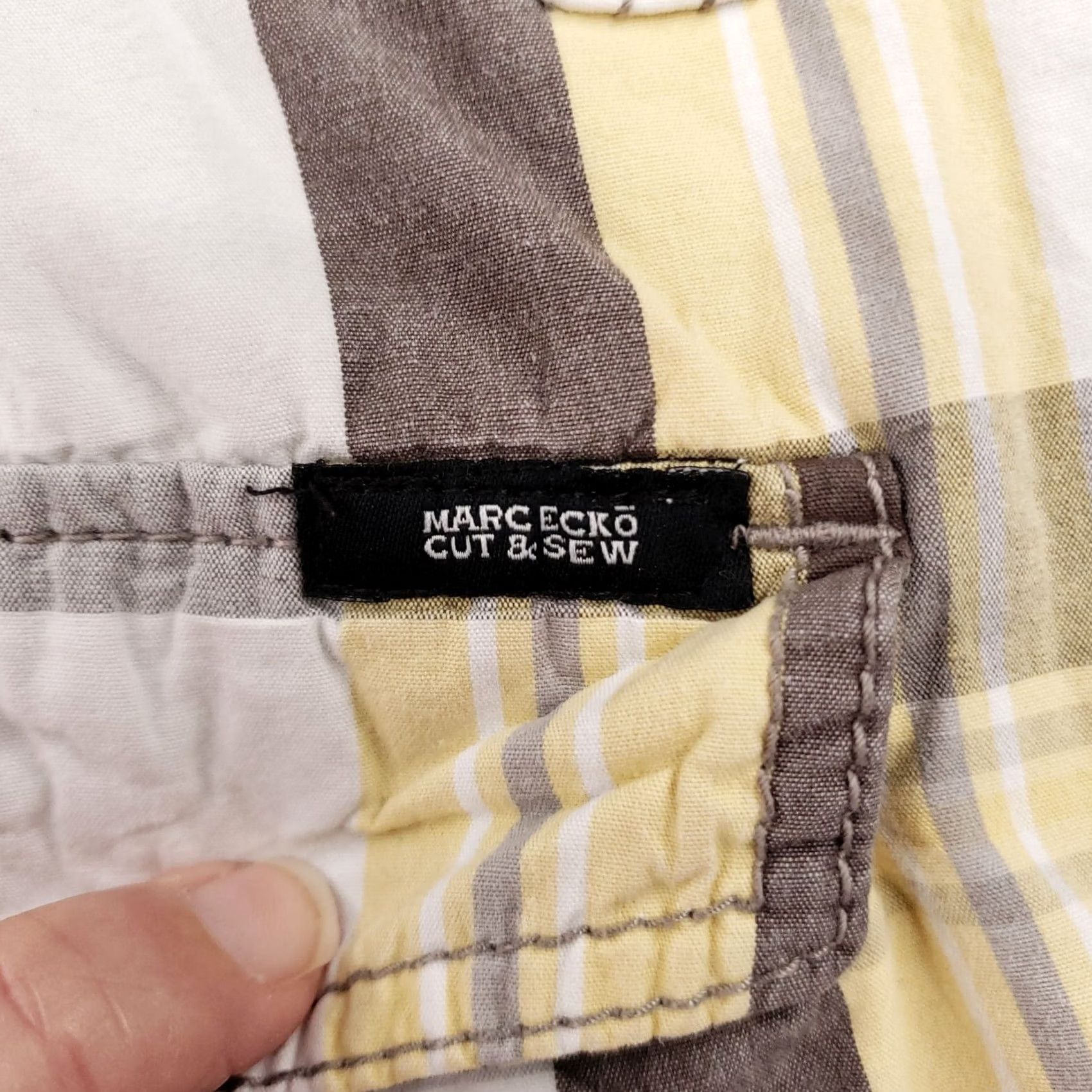 Vintage Marc Ecko Shorts Mens 38 White Brown Chino Cut & Sew Plaid Outdoor 10" Size US 38 / EU 54 - 7 Thumbnail