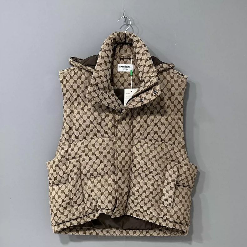 Balenciaga Balenciaga size 34 Gucci co-branded full print vest Size US S / EU 44-46 / 1 - 1 Thumbnail