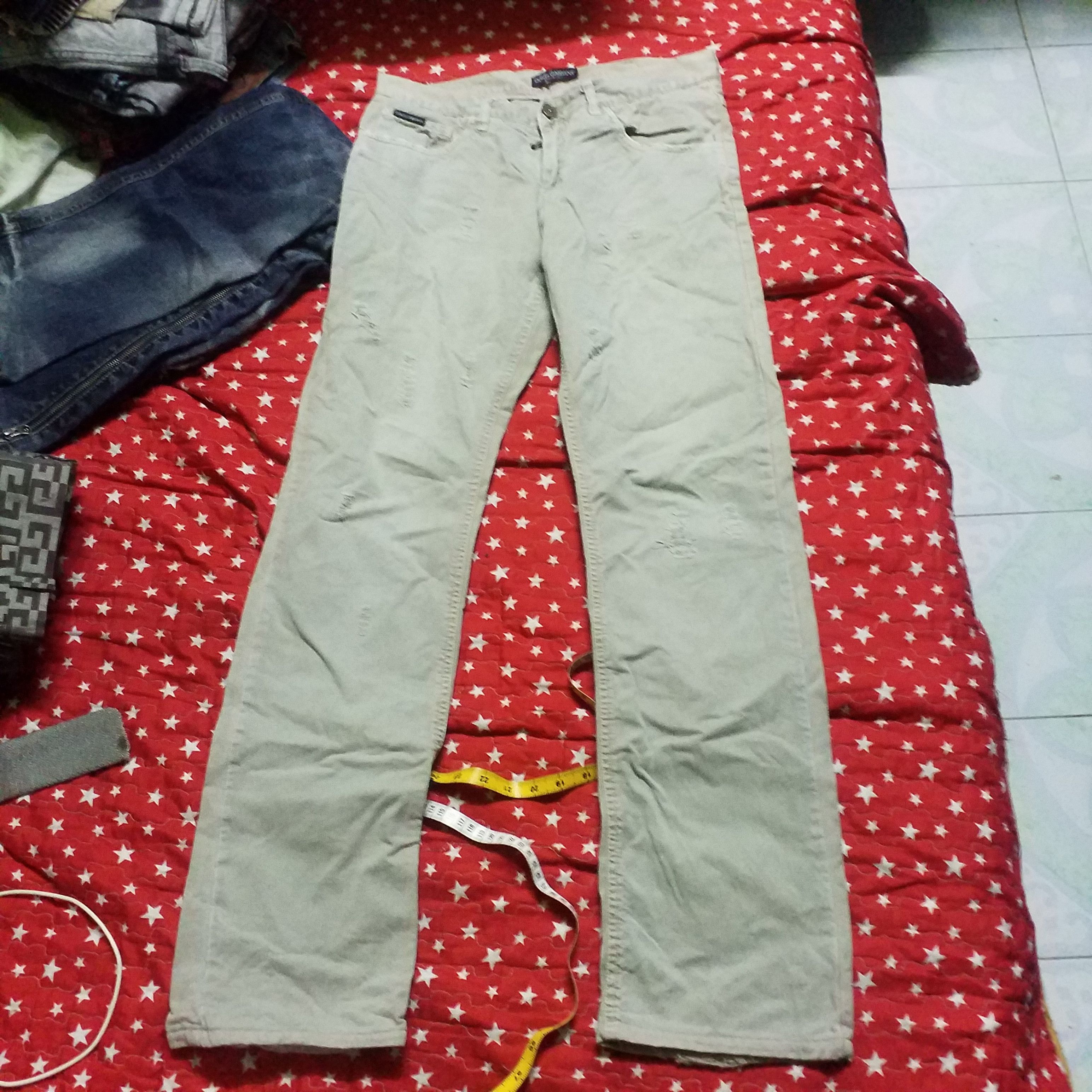 Dolce & Gabbana DOLCE&GABBANA DISTRESS STYLE JEANS Size 32" / US 10 / IT 46 - 1 Thumbnail