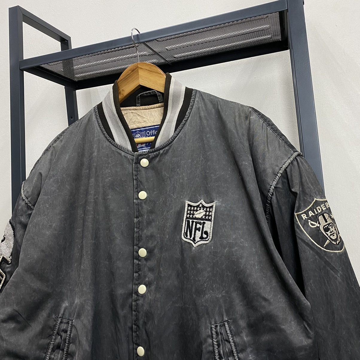 NFL × Vintage Vintage 90’s Raiders Los Angeles NFL Campri Team Line Bomber Size US M / EU 48-50 / 2 - 11 Thumbnail