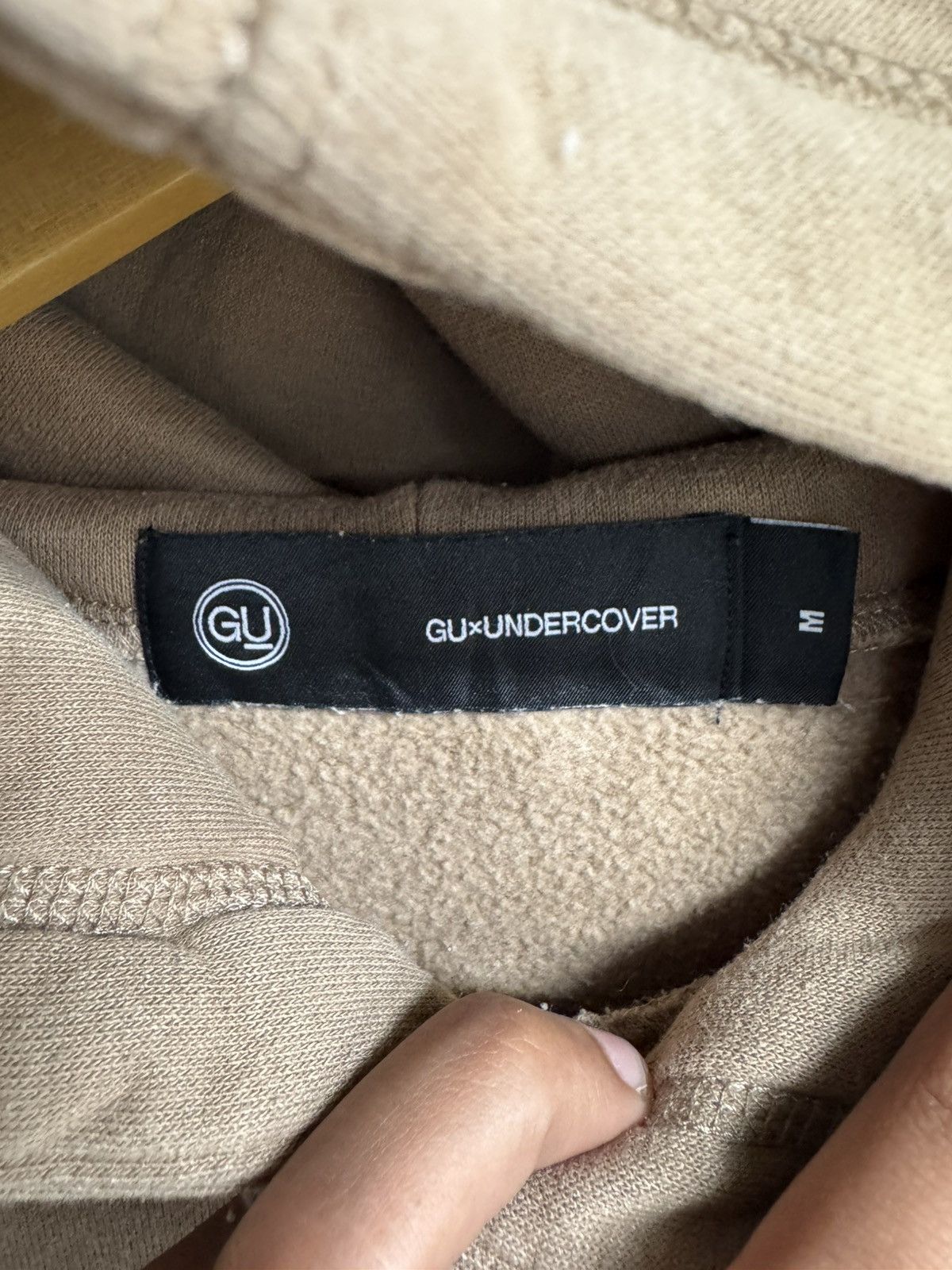 GU × Undercover GU X UNDERCOVER GRAPHIC HOODIE IN BROWN Size US M / EU 48-50 / 2 - 9 Thumbnail