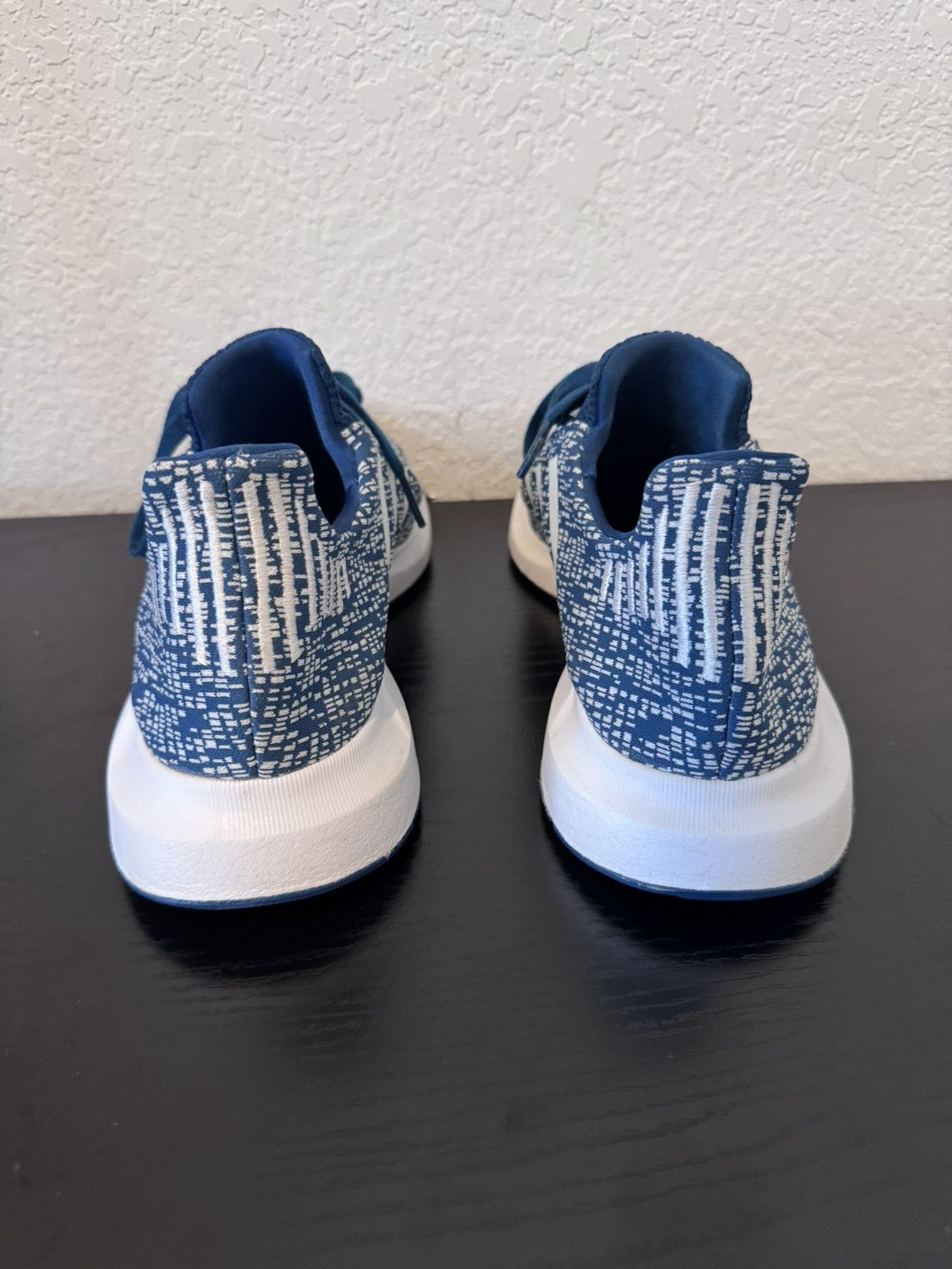Adidas Adidas Swift Run Mens running shoes Size US 9.5 / EU 42-43 - 4 Thumbnail