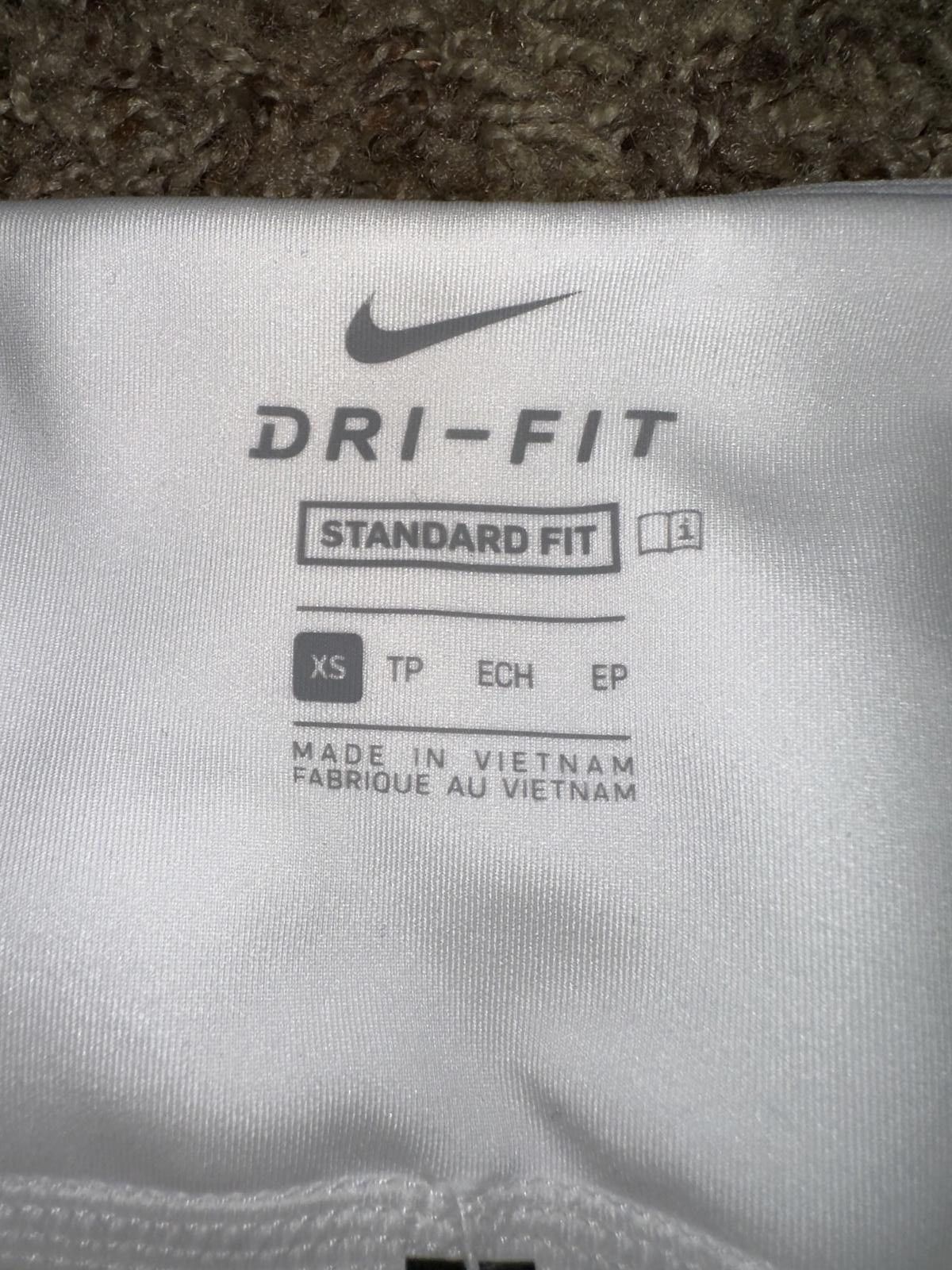 Nike Nike Womens Dri-FIT UV Victory Golf Skirt Size 26" / US 2 / IT 38 - 4 Thumbnail
