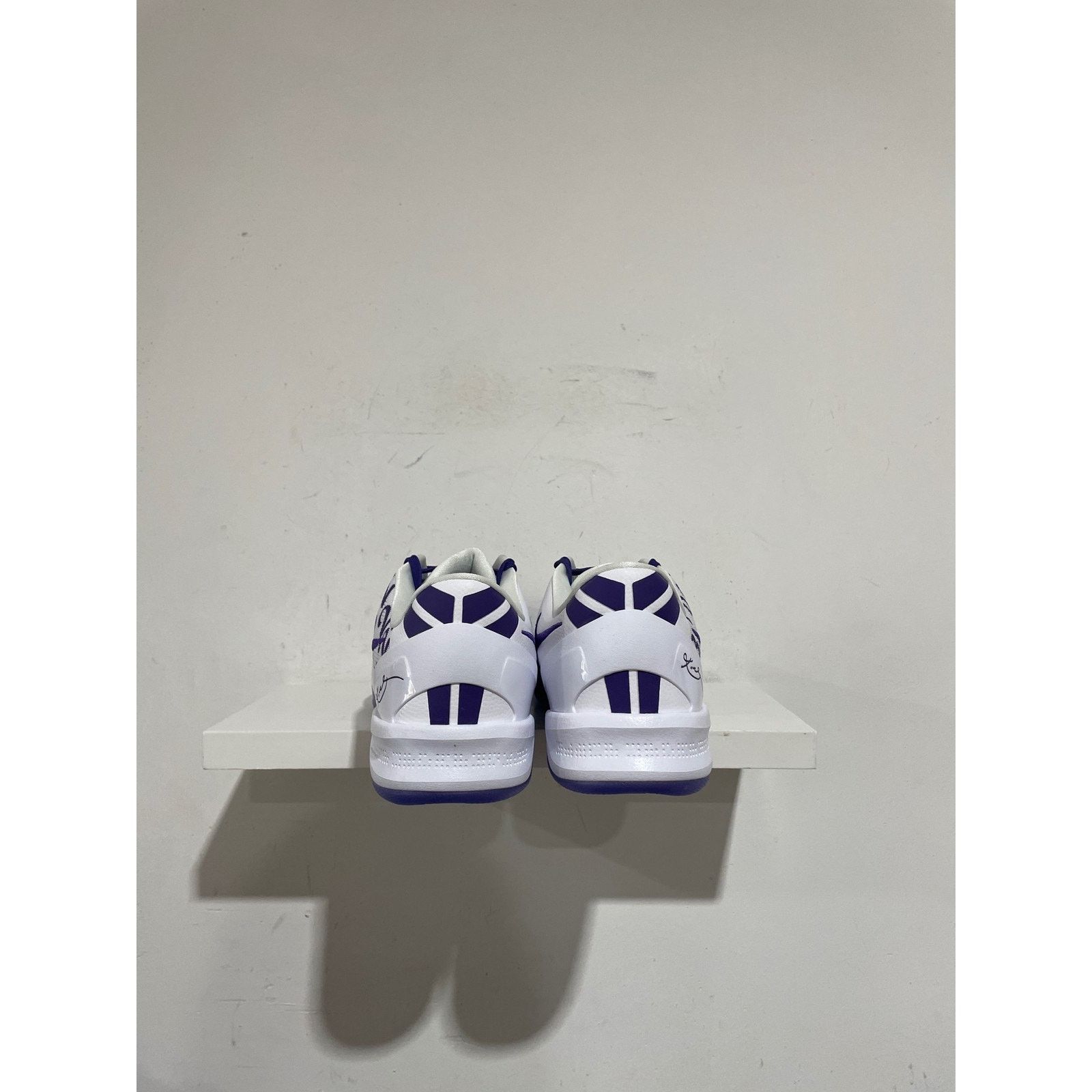 Nike NIKE KOBE 8 COURT PURPLE SIZE 13 NEW Size US 13 / EU 46 - 4 Thumbnail
