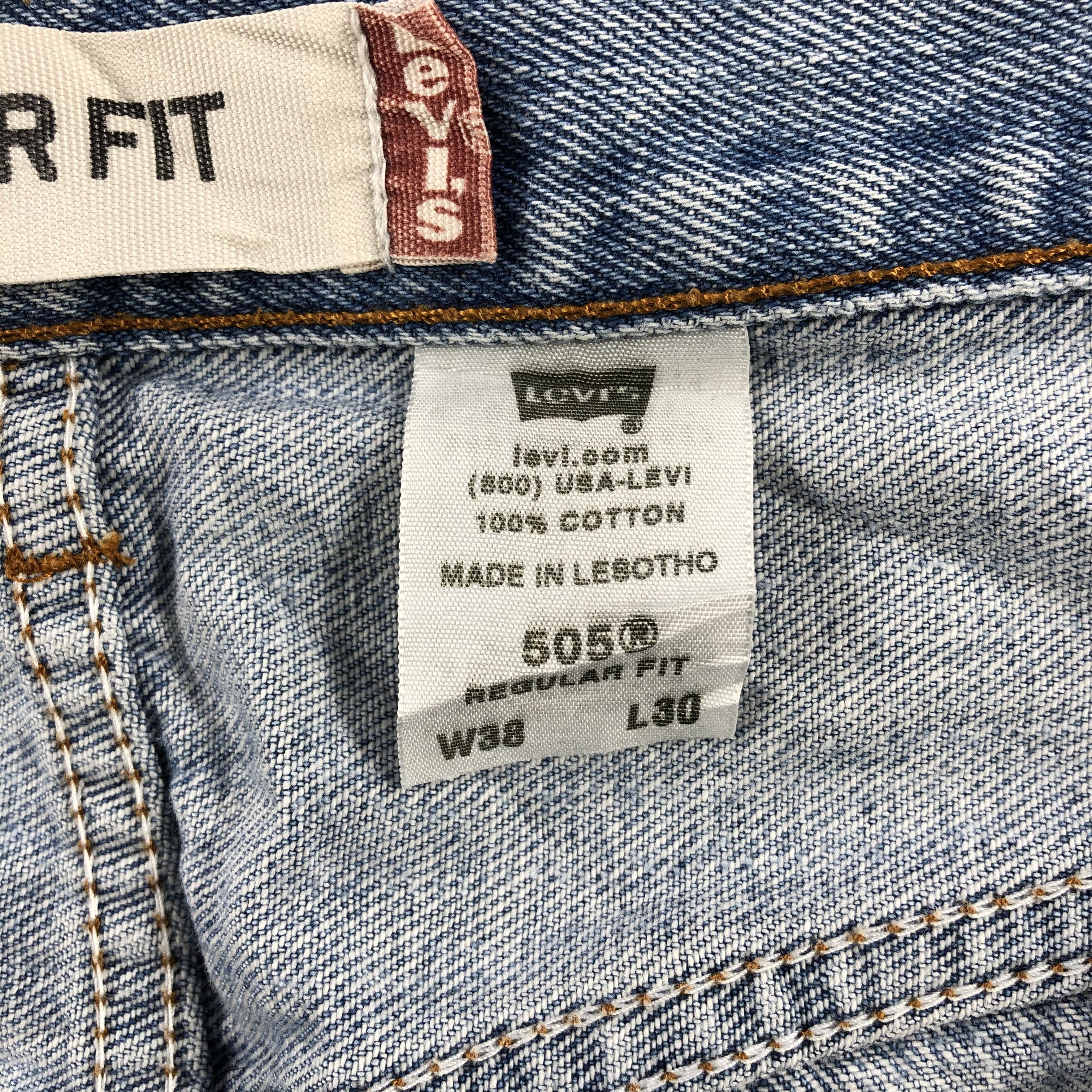 Levi's × Vintage Vintage Light Wash Levis 505 Jeans-JM1172 Size US 39 - 10 Thumbnail