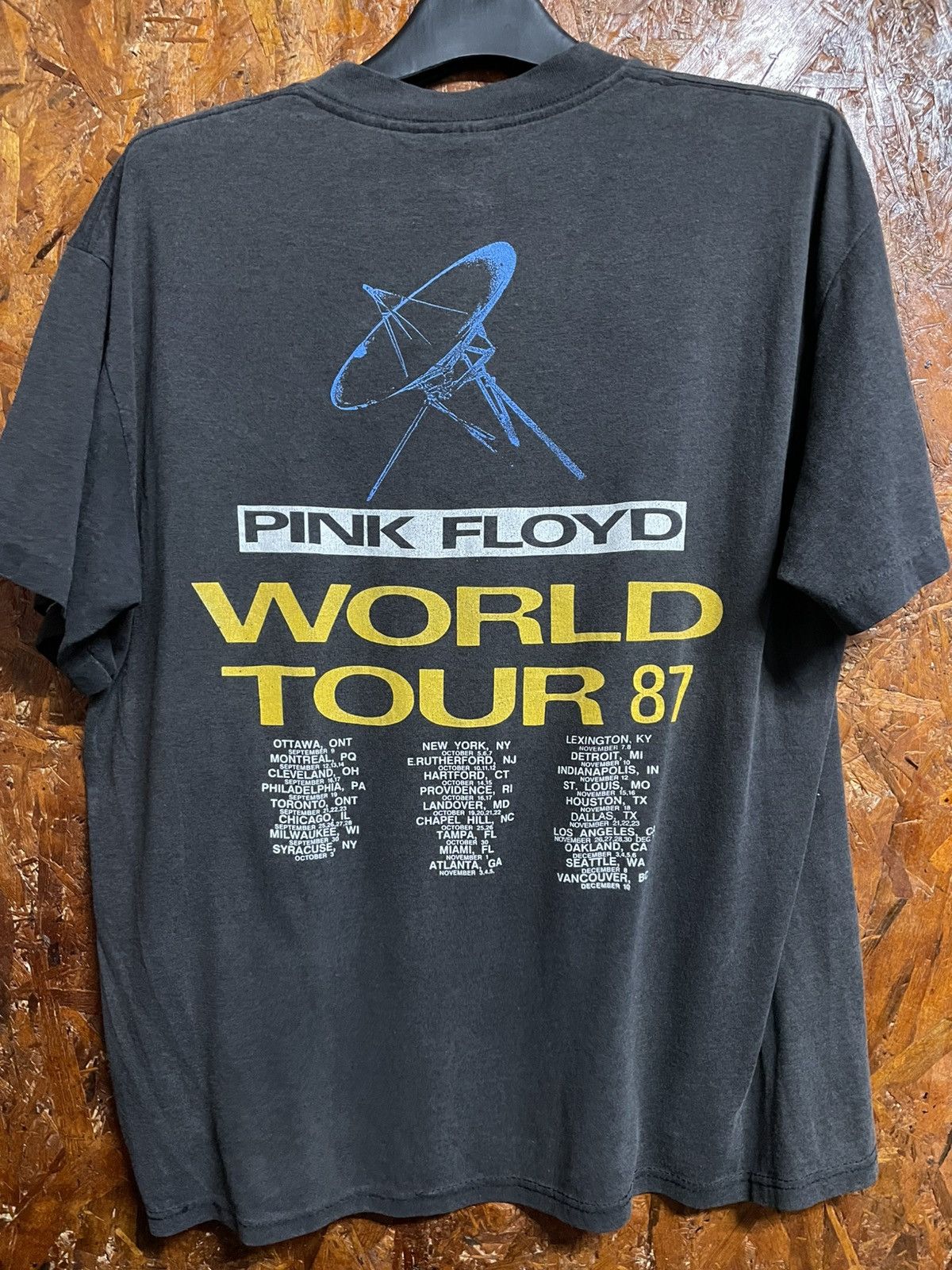 Band Tees × Vintage T shirt Pink Floyd tour vintage Size US L / EU 52-54 / 3 - 5 Thumbnail