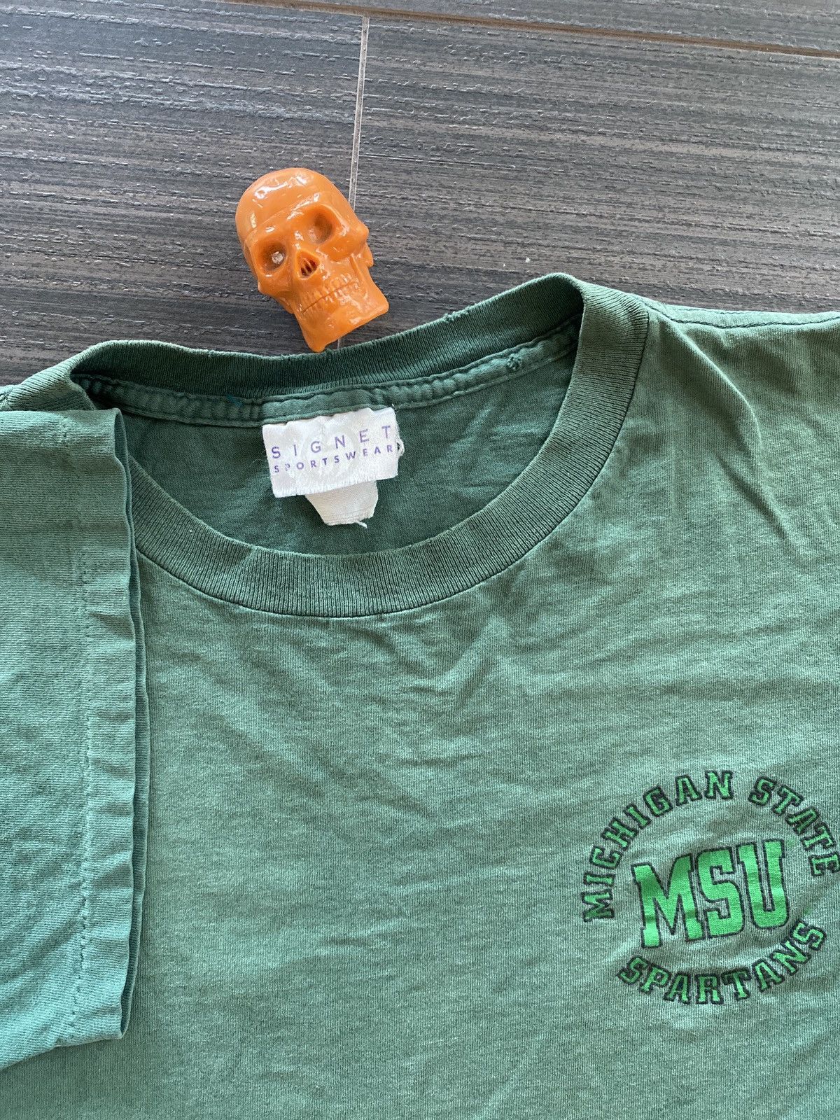 Vintage 90s Michigan State worn faded shirt L Size US L / EU 52-54 / 3 - 2 Thumbnail